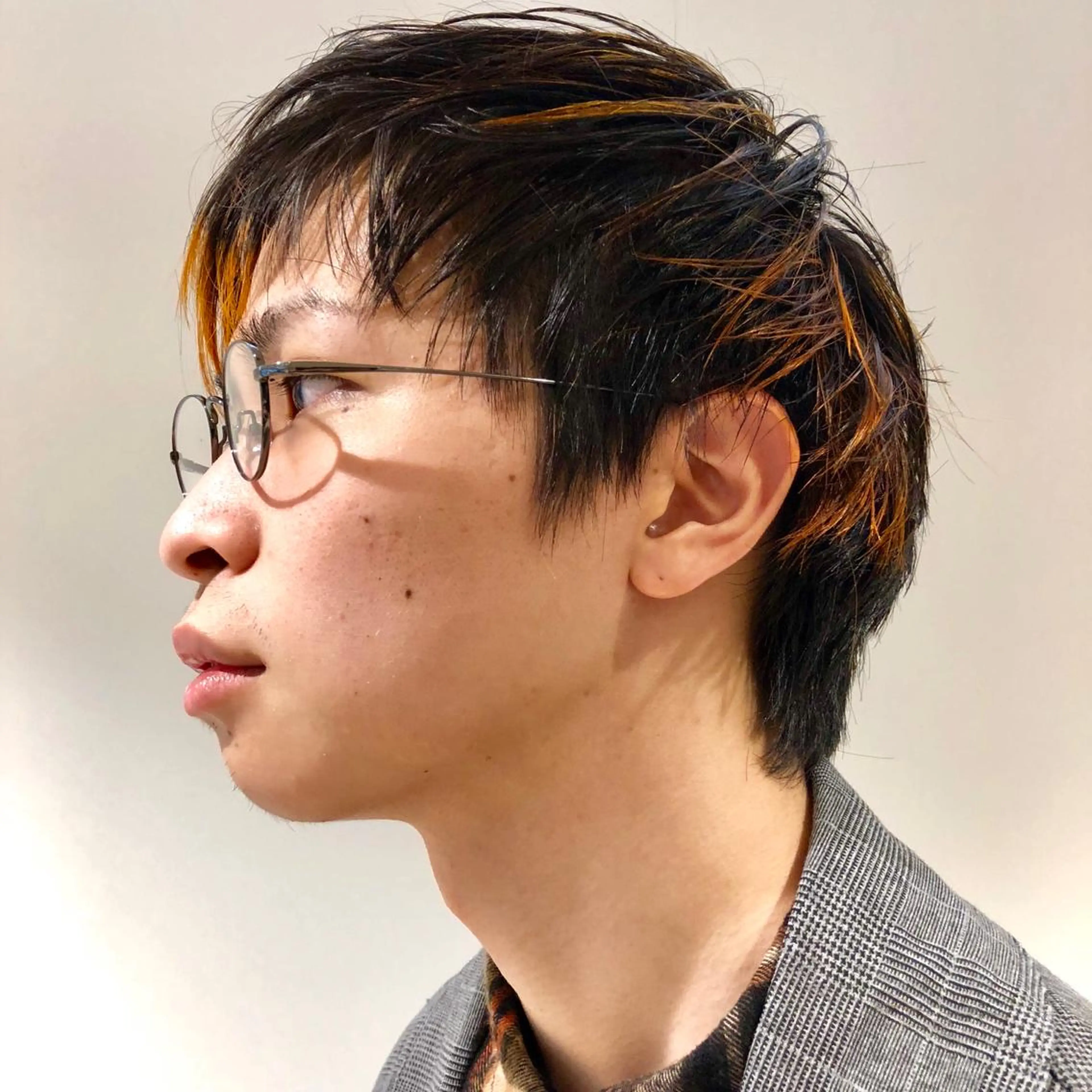 ショート カラー メンズ メンズハイライト ハイライトカラー オレンジ ハイライト 💇‍♀️ハイライト 玉谷　俊💇‍♂️のヘアスタイル