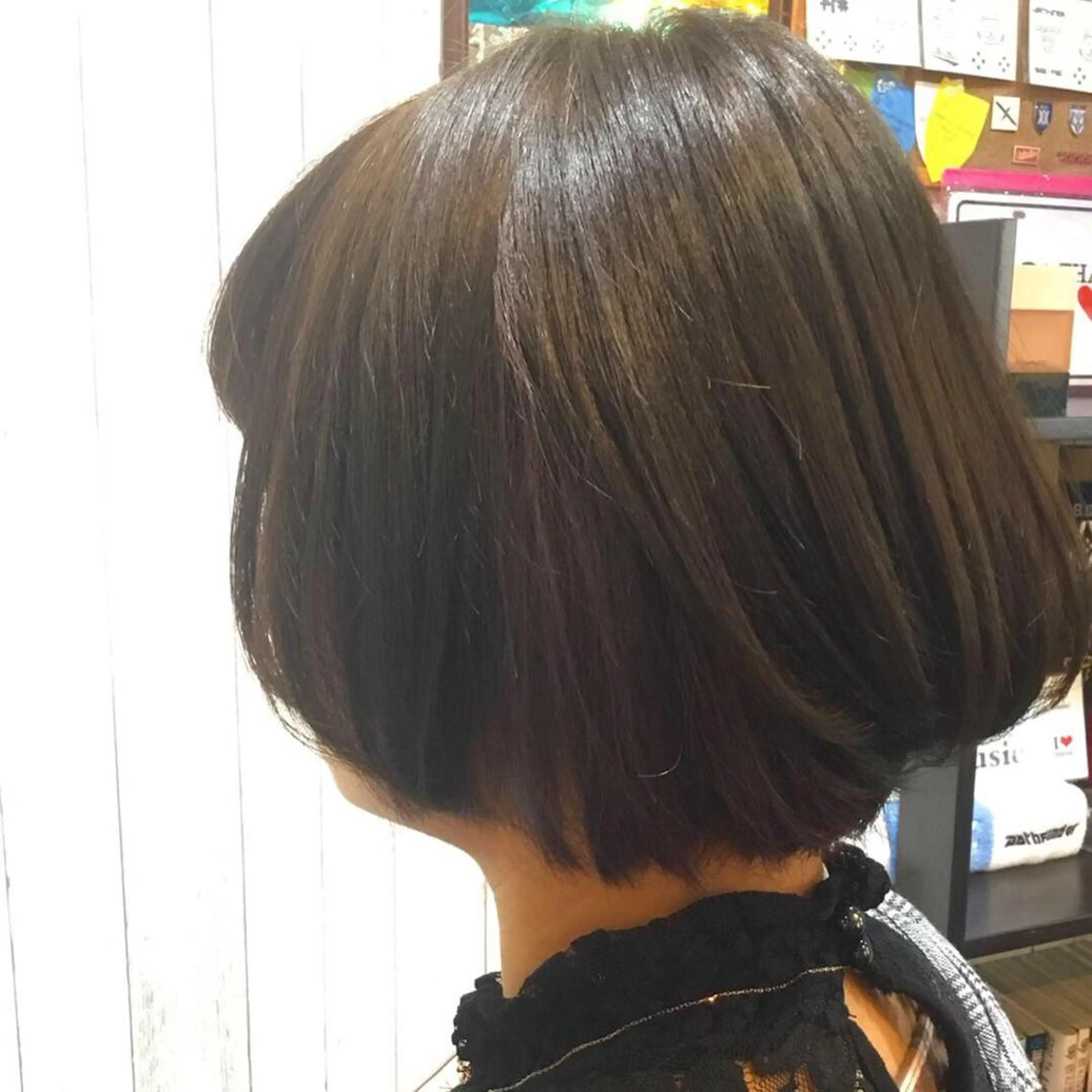 ショート カラー embrace エンブレイスのヘアスタイル