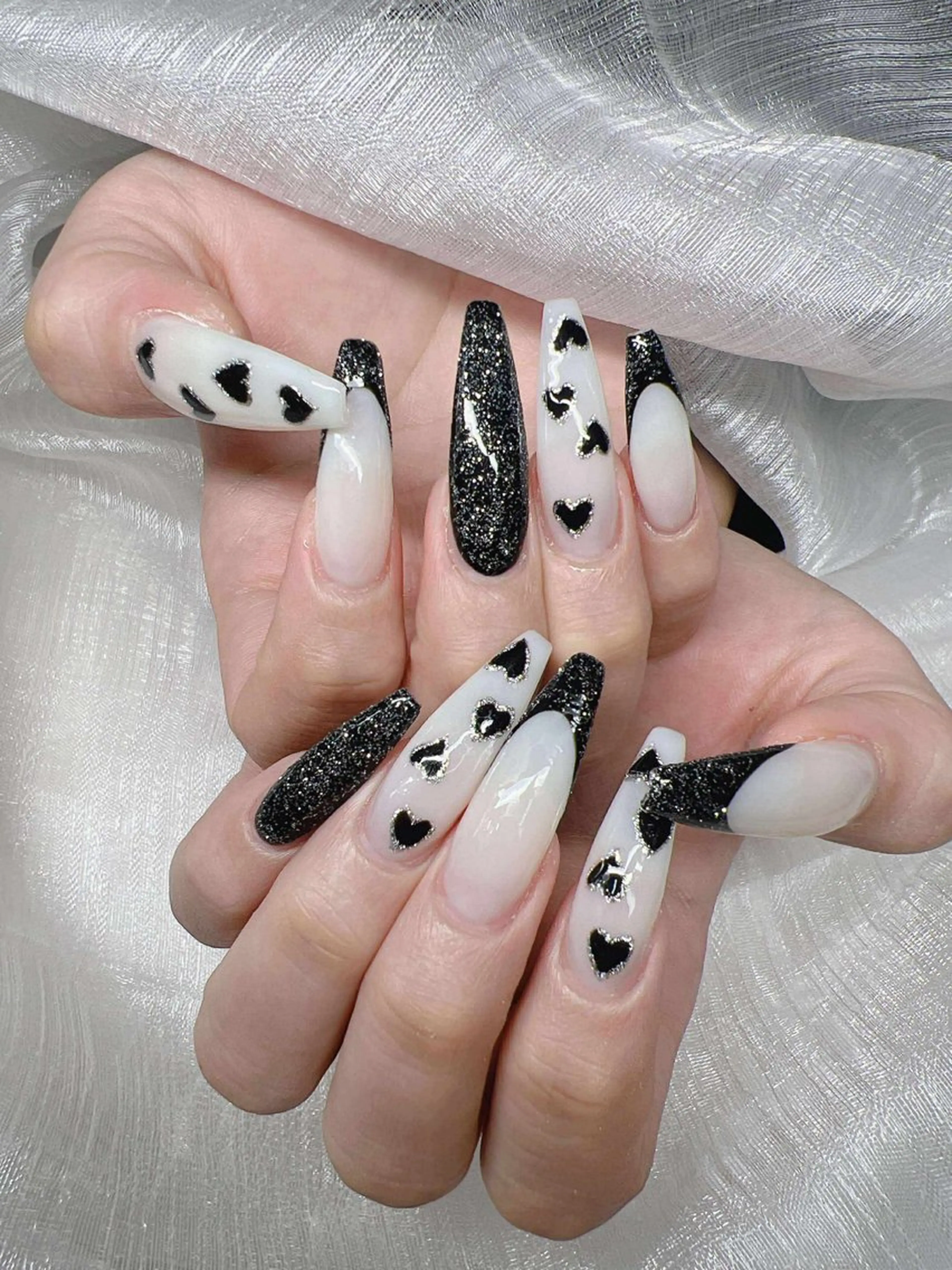 ネイル 長さ出し グラデーション 卒業式 キラキラネイル マグネットネイル ハンドネイル Lee Nailsのネイルデザイン