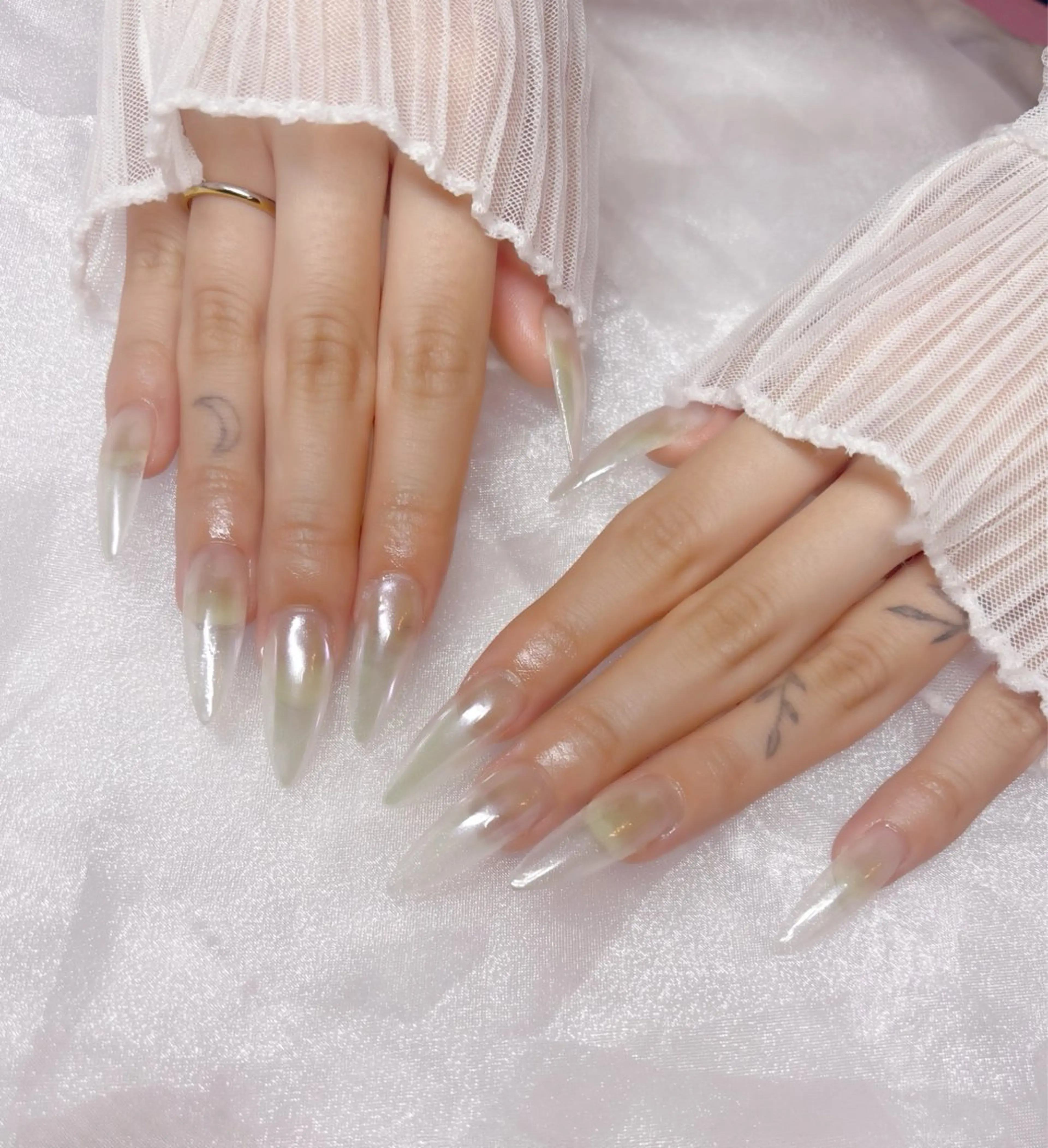 ネイル オーロラネイル ハンドネイル Nail Salon macherieのネイルデザイン