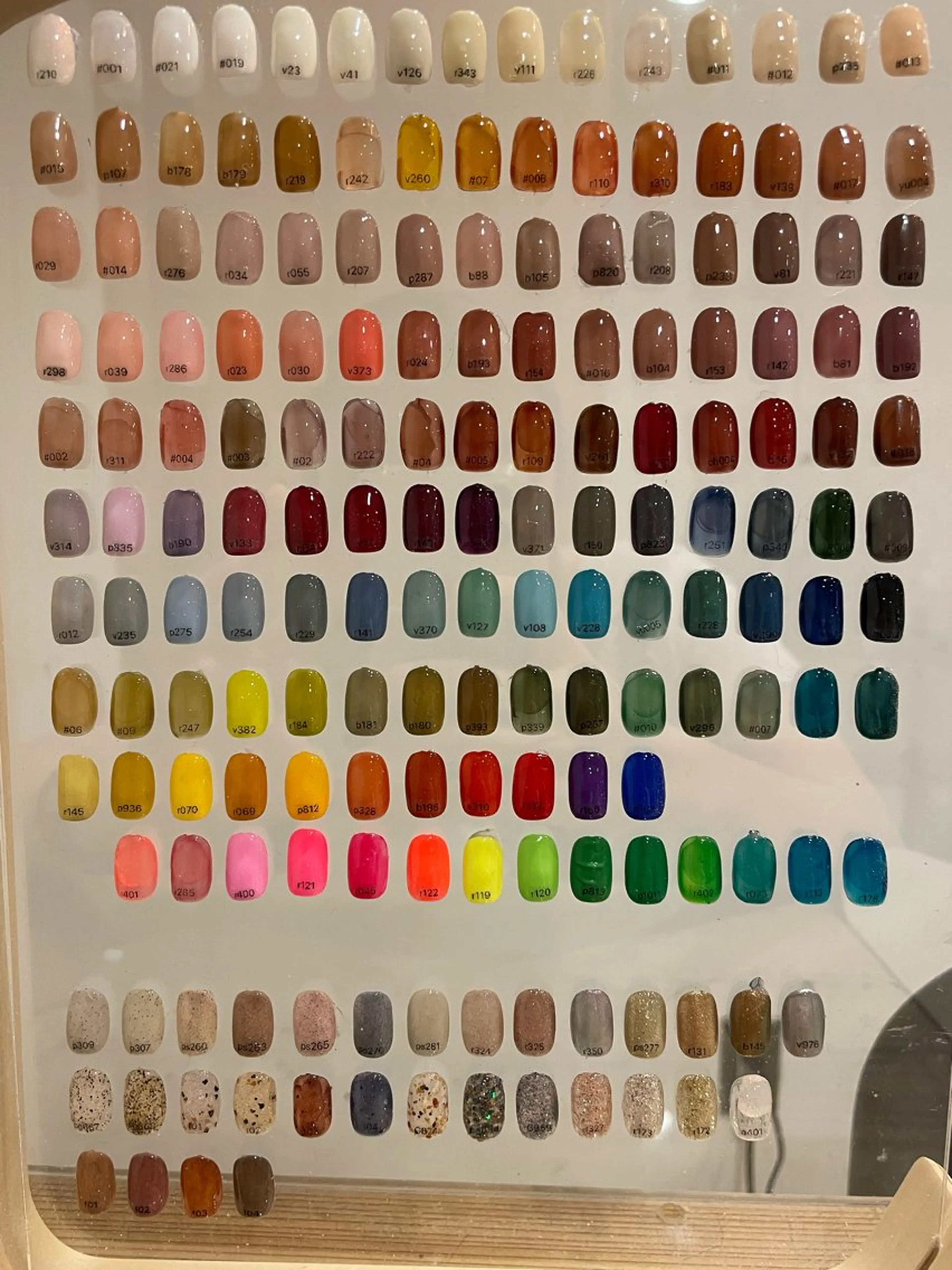 ネイル Hi,nail rinaのネイルデザイン