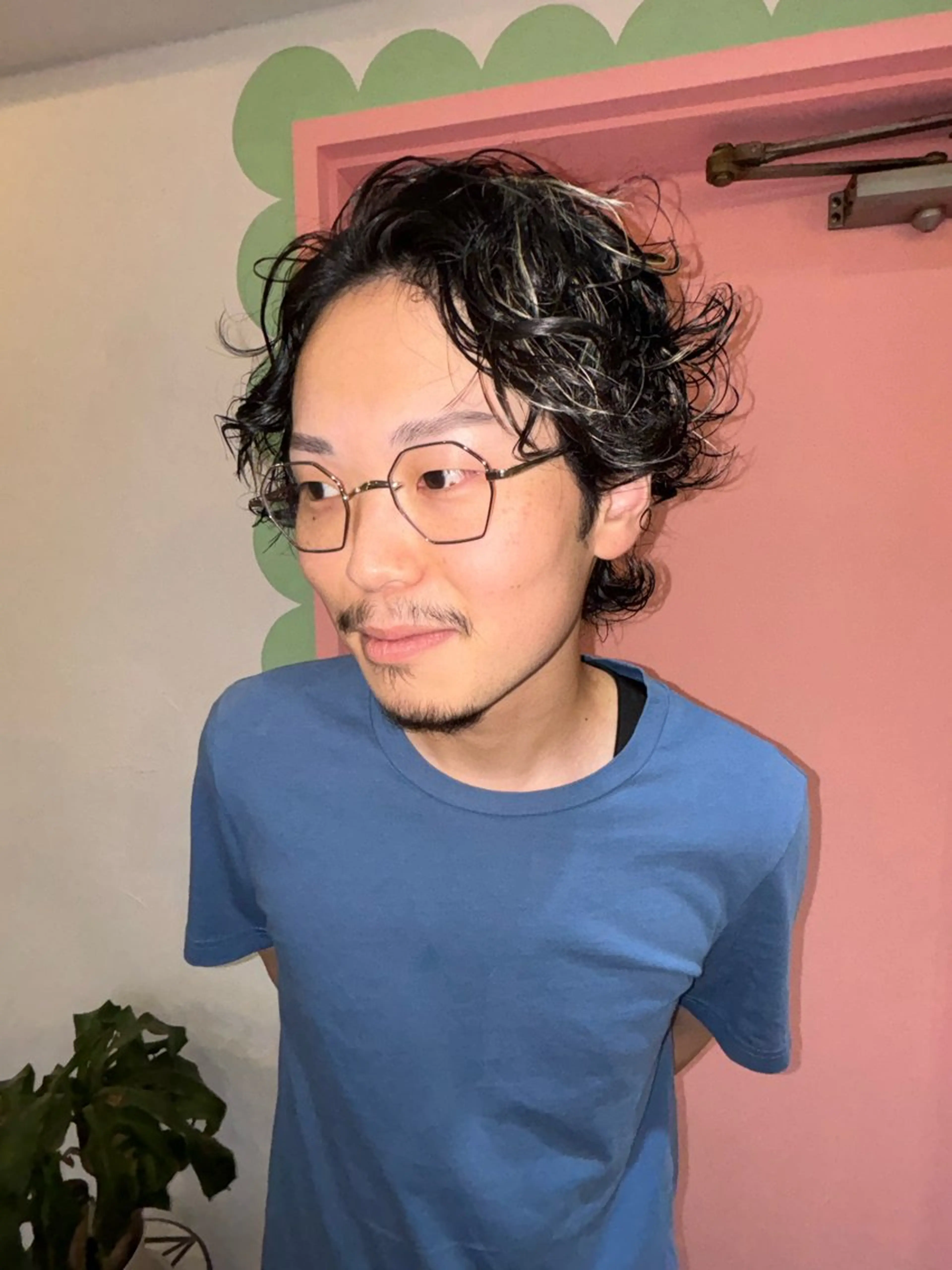メンズ アイブロウ メンズパーマ 眉毛ワックス脱毛 〖IEN〗Yuka (ユウカ/優香)のマツエク・マツパデザイン