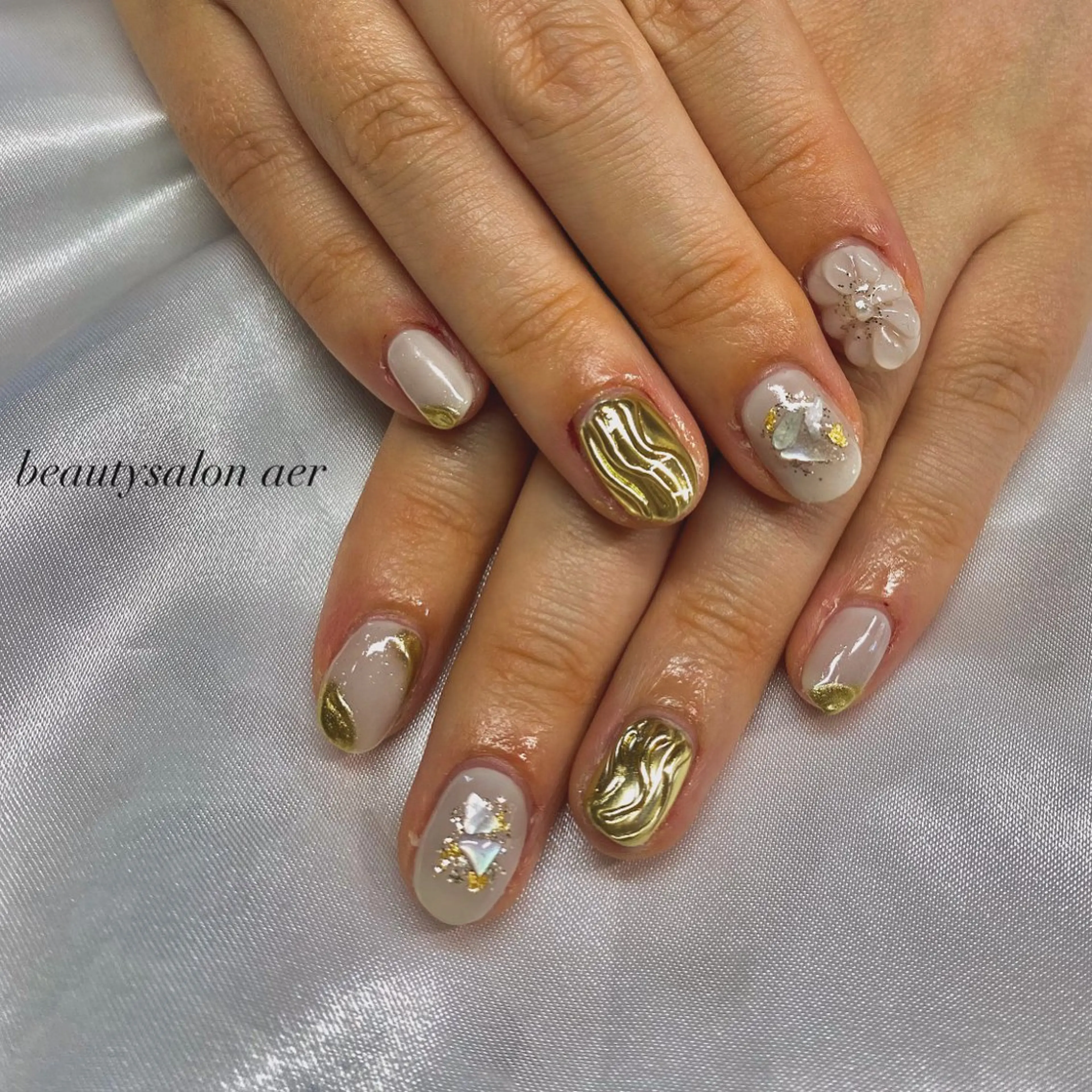 ネイル ハンドネイル デコパーツが得意♪ ネイル/眉毛/エステの眉毛・アイブロウイメージ