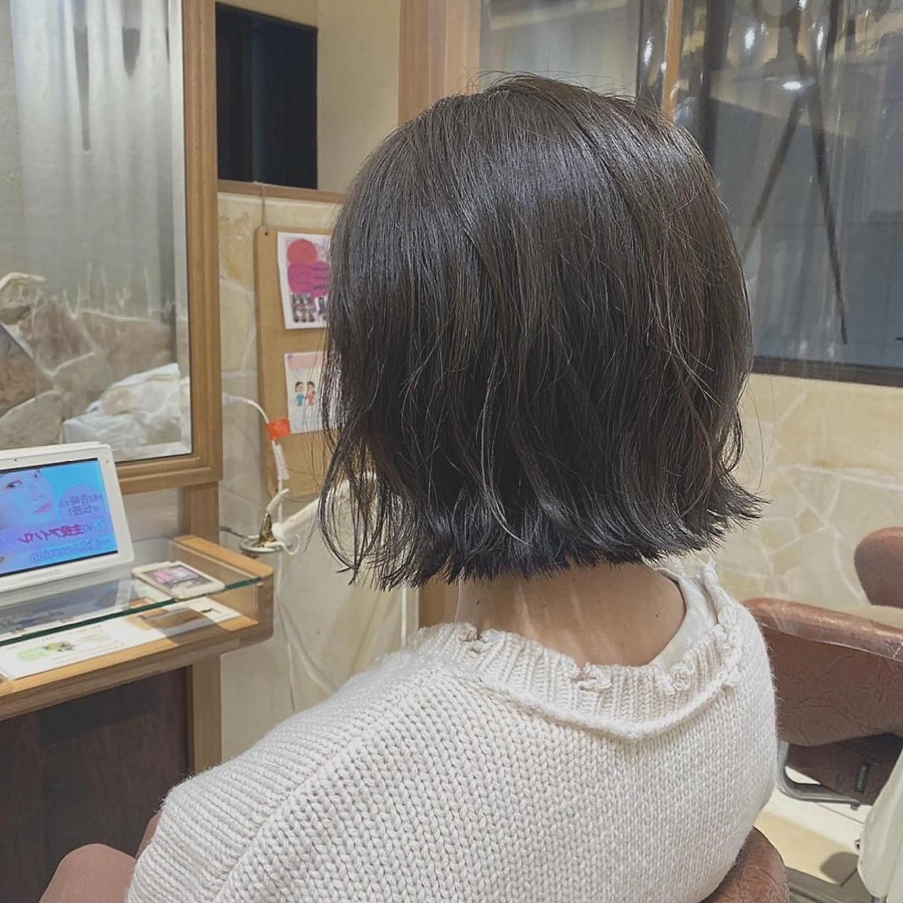 ミディアム hairproducearoma所属・ヘアプロデュース aromaのヘアスタイル