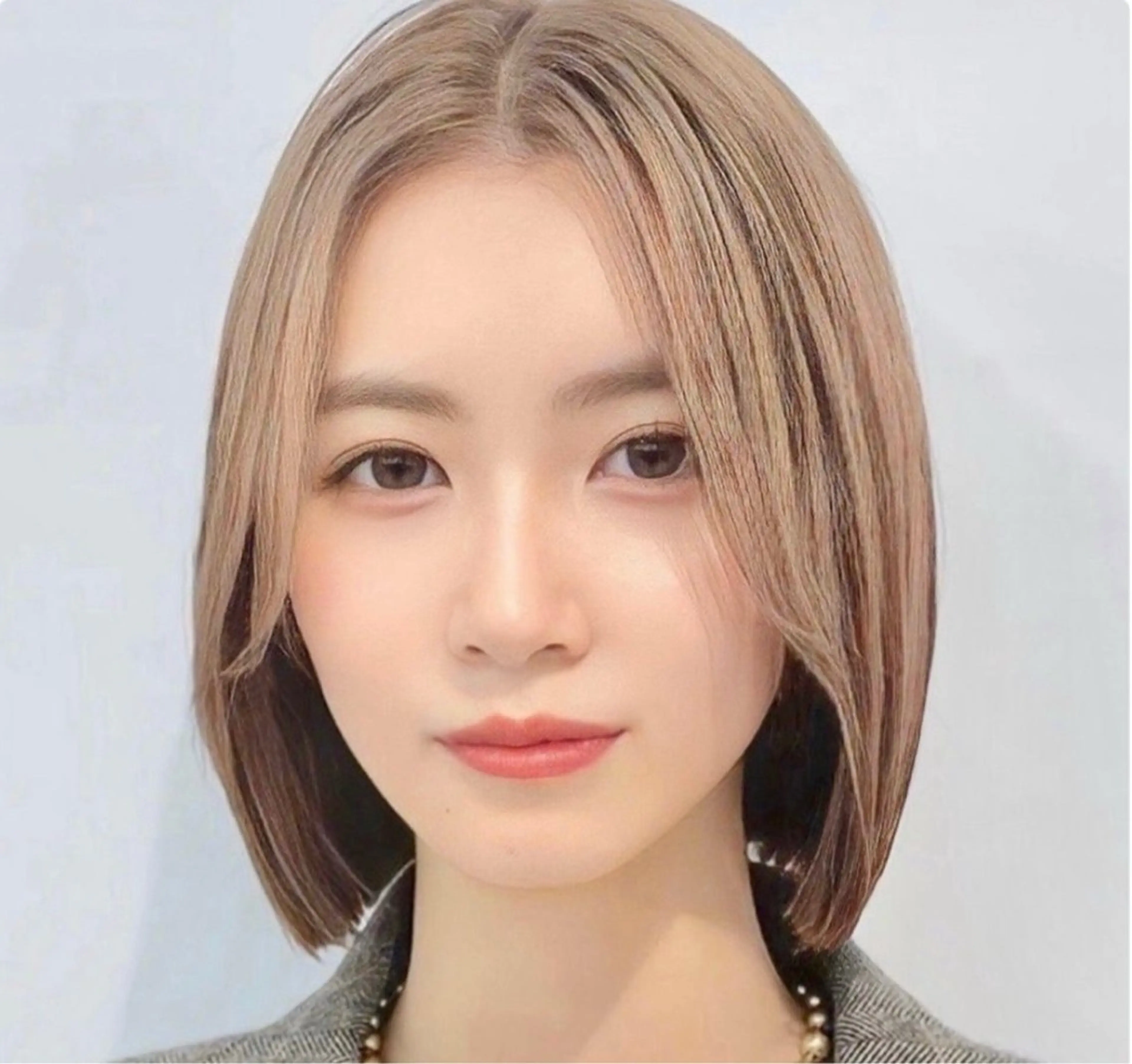 ショート カラー ベージュカラー ブリーチ ボブ ショートヘア COALL nex the salon所属・似合わせショート ふうか　表参道のヘアスタイル