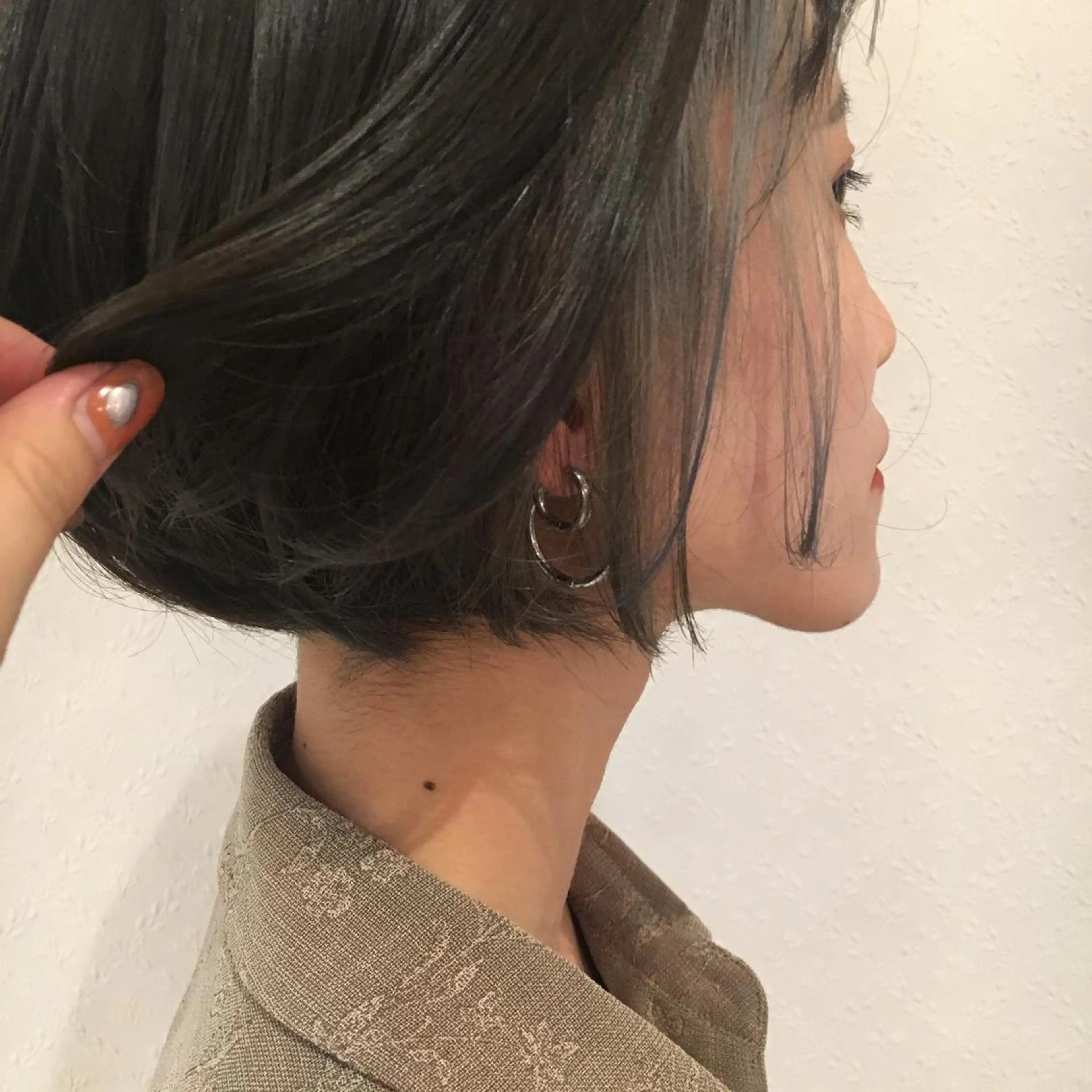 ショート カラー ヘアカラー 宮内 真乃のヘアスタイル