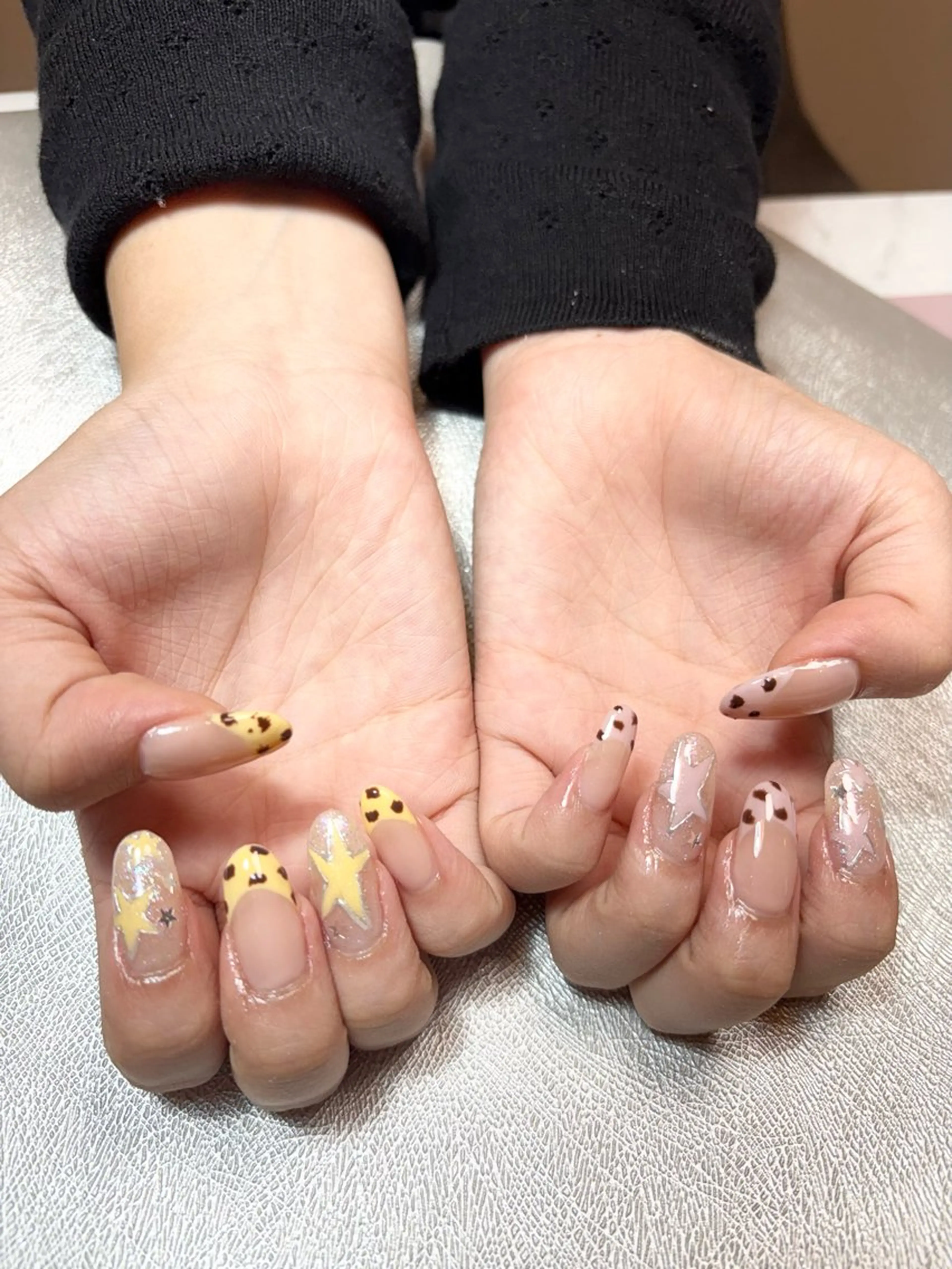 ネイル アニマル柄 長さ出し フレンチネイル ホログラムネイル キラキラネイル ハンドネイル nailsalon Lumieのネイルデザイン
