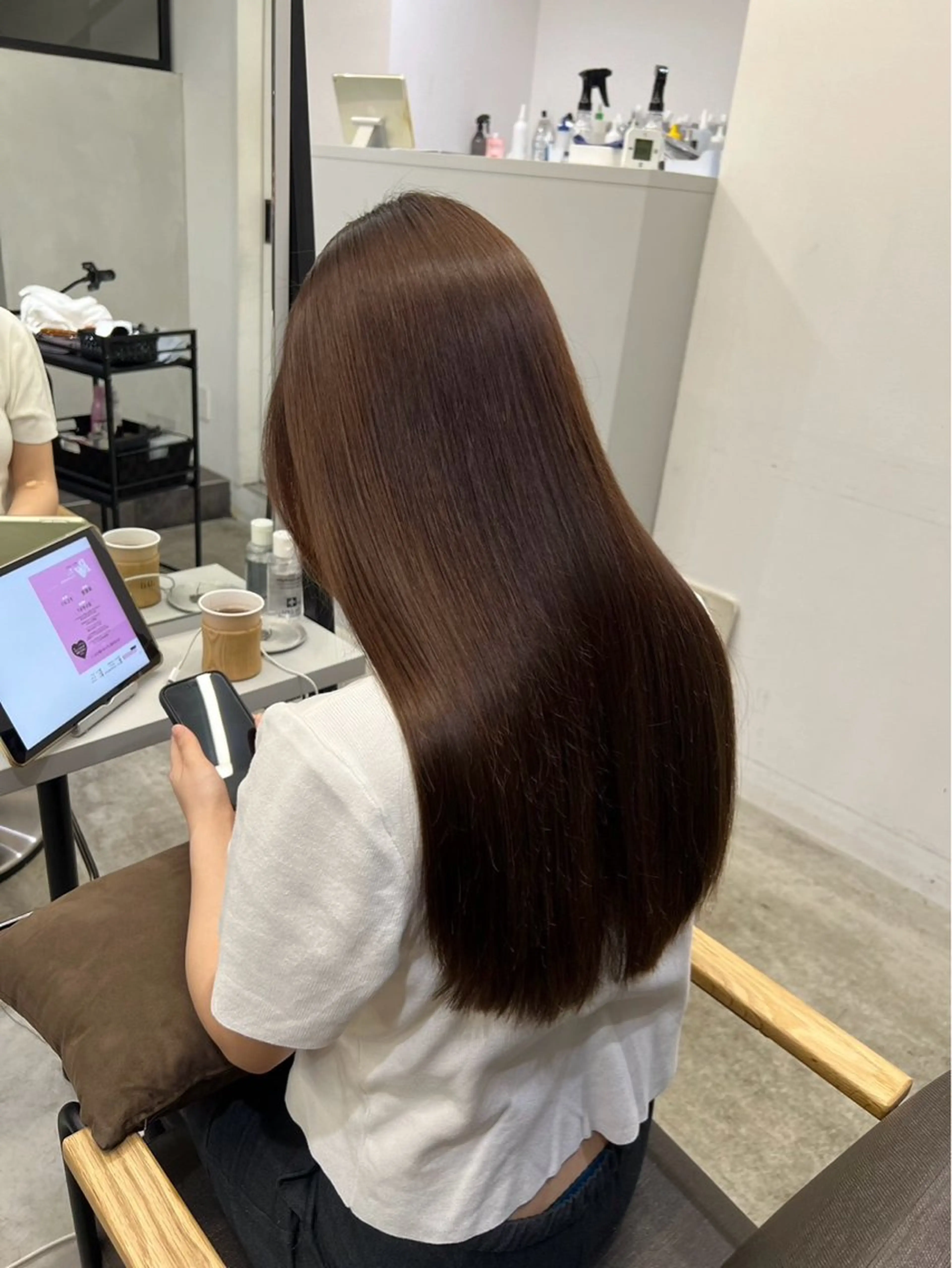 セミロング ヘアカラー 韓国×艶ハイトーンが ✨絶対可愛い✨七夏海のヘアスタイル