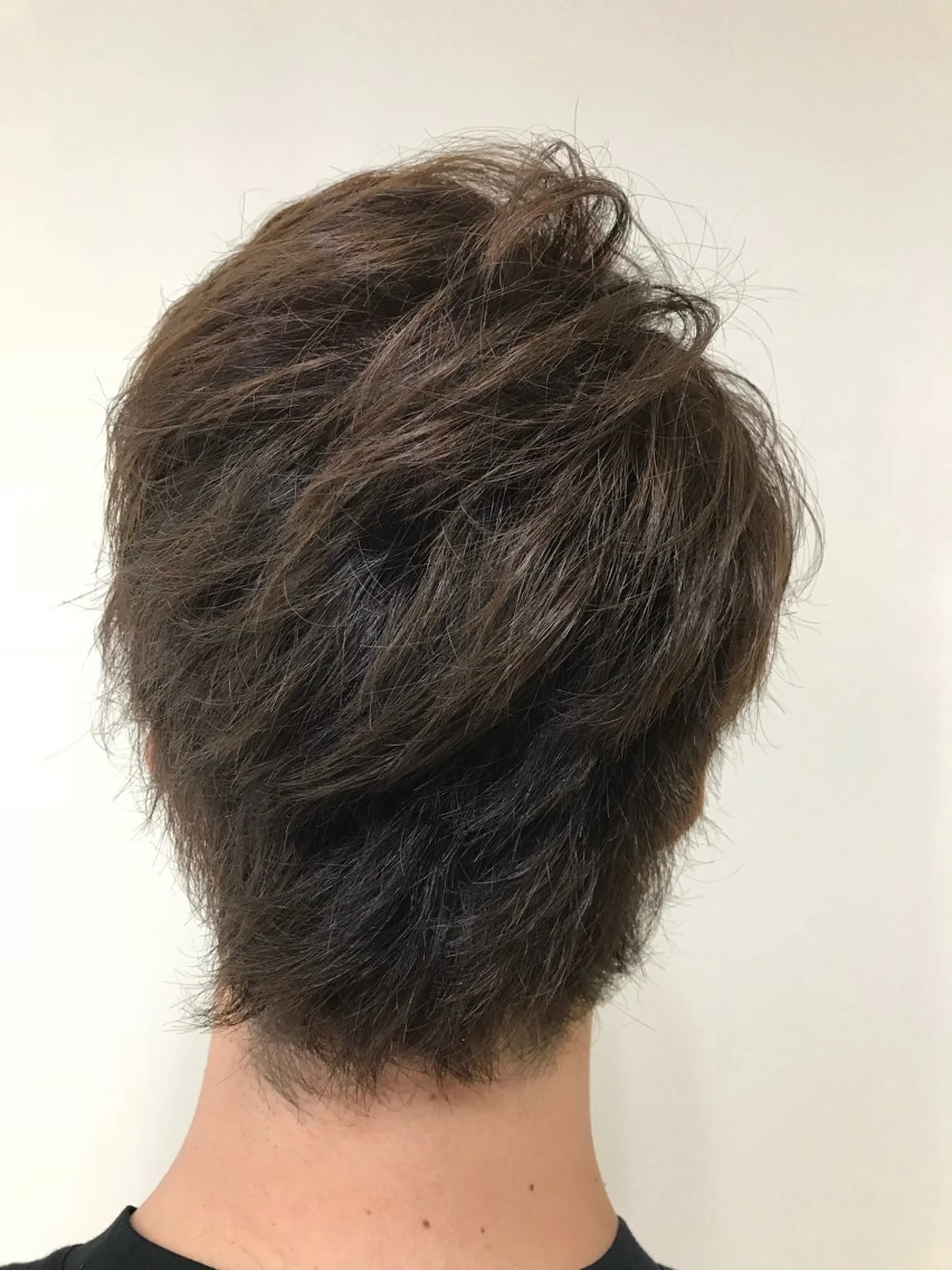 ショート カラー メンズ くせ毛 横田  尚登のヘアスタイル