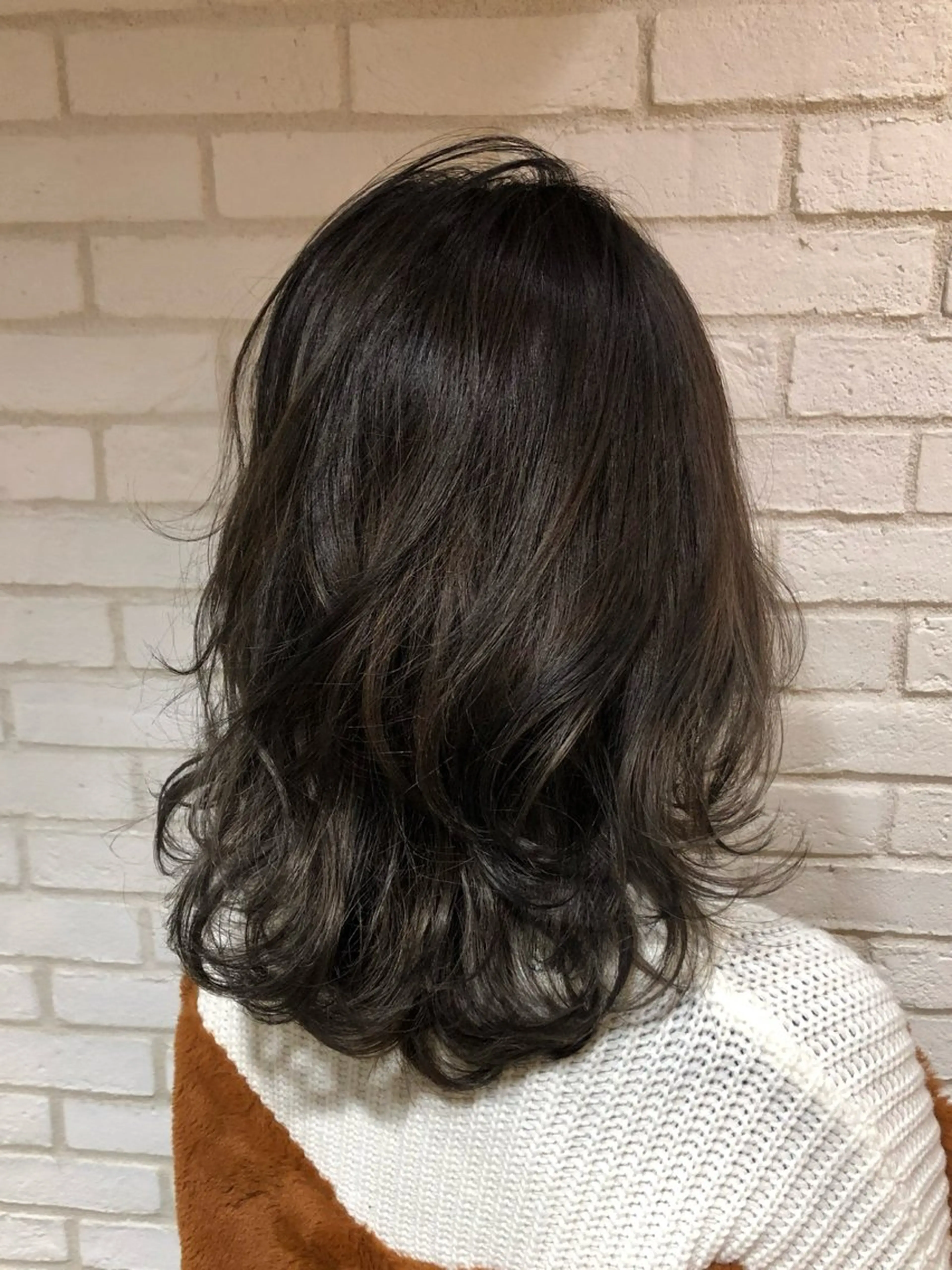 ミディアム カラー カット ヘアカラー トリートメント まつの あんじゅのヘアスタイル