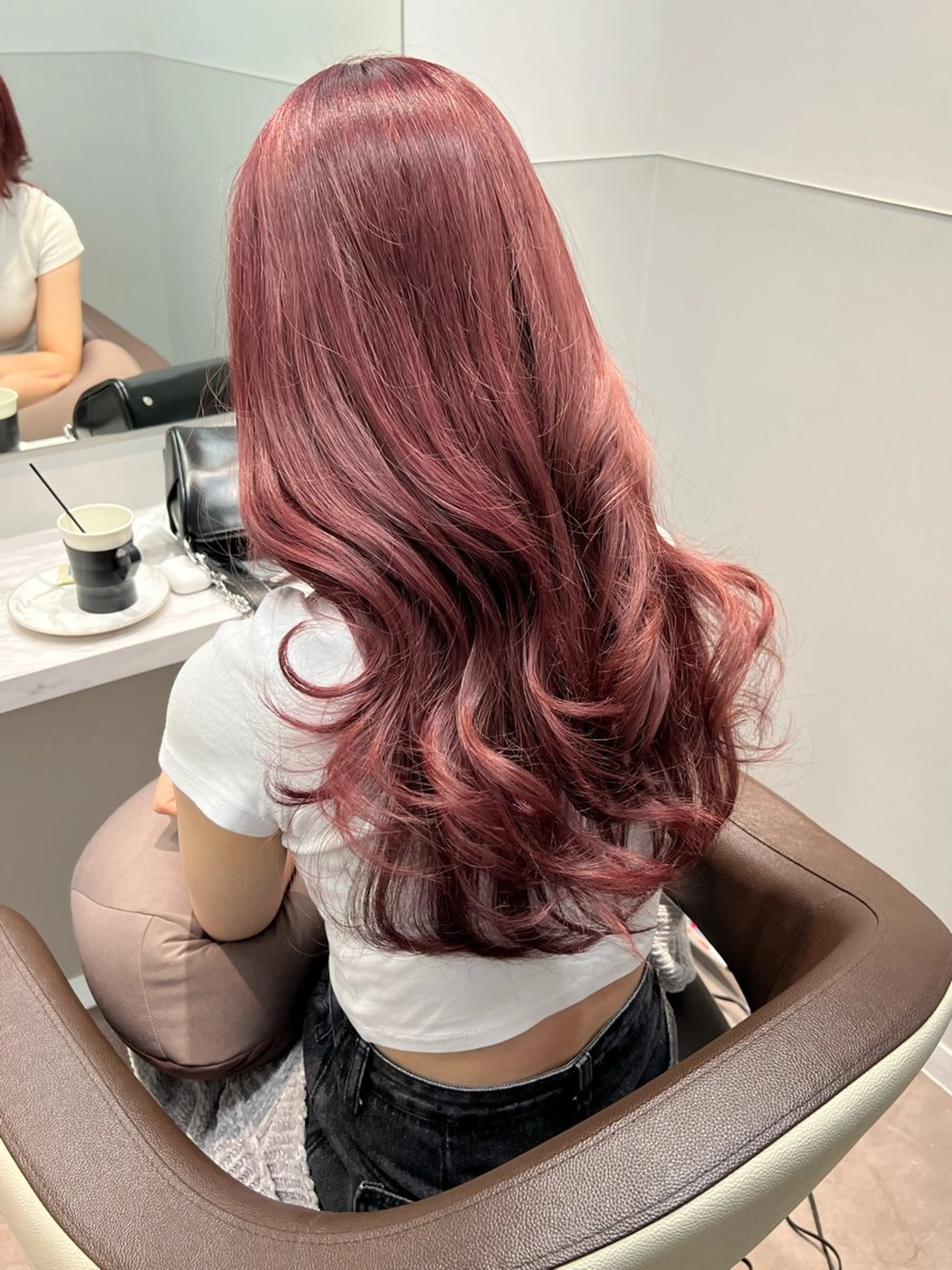 ロング カラー ブリーチ ラベンダーカラー ピンクカラー ヘアカラー トリートメント サロウィン千葉所属・サロウィン千葉店 Toshikiのヘアスタイル