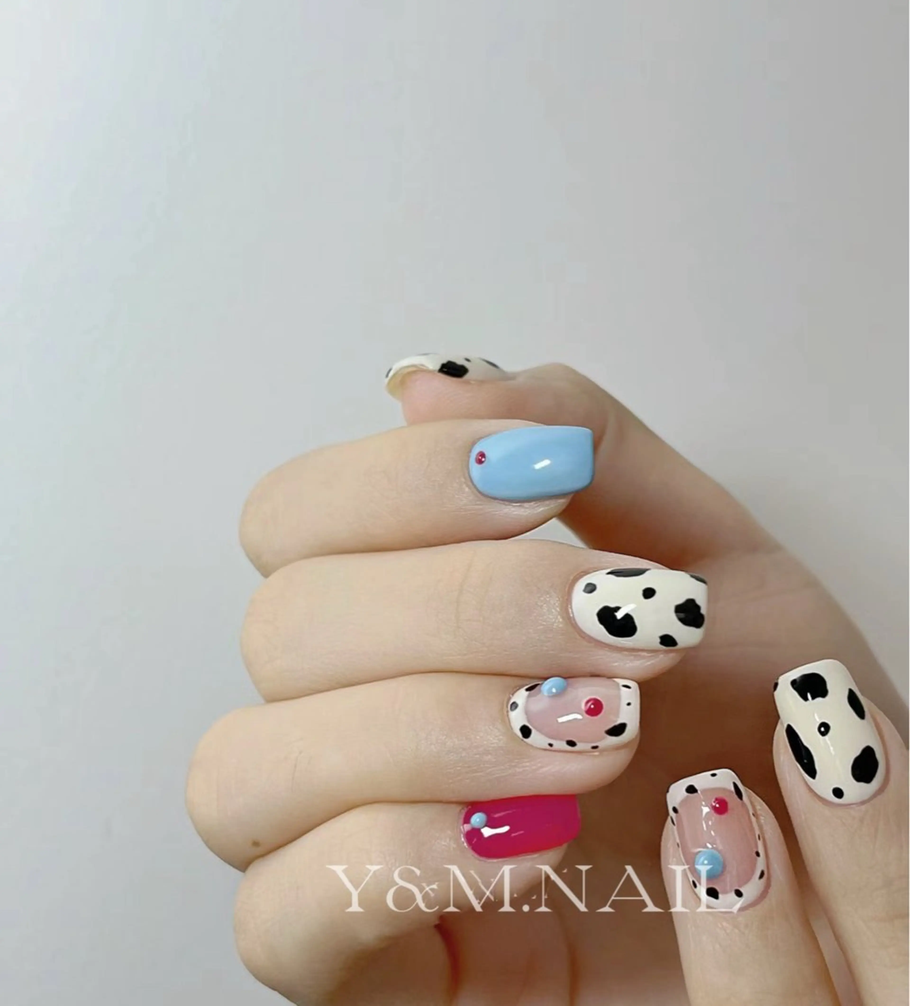 ネイル Ui _Amorのネイルデザイン