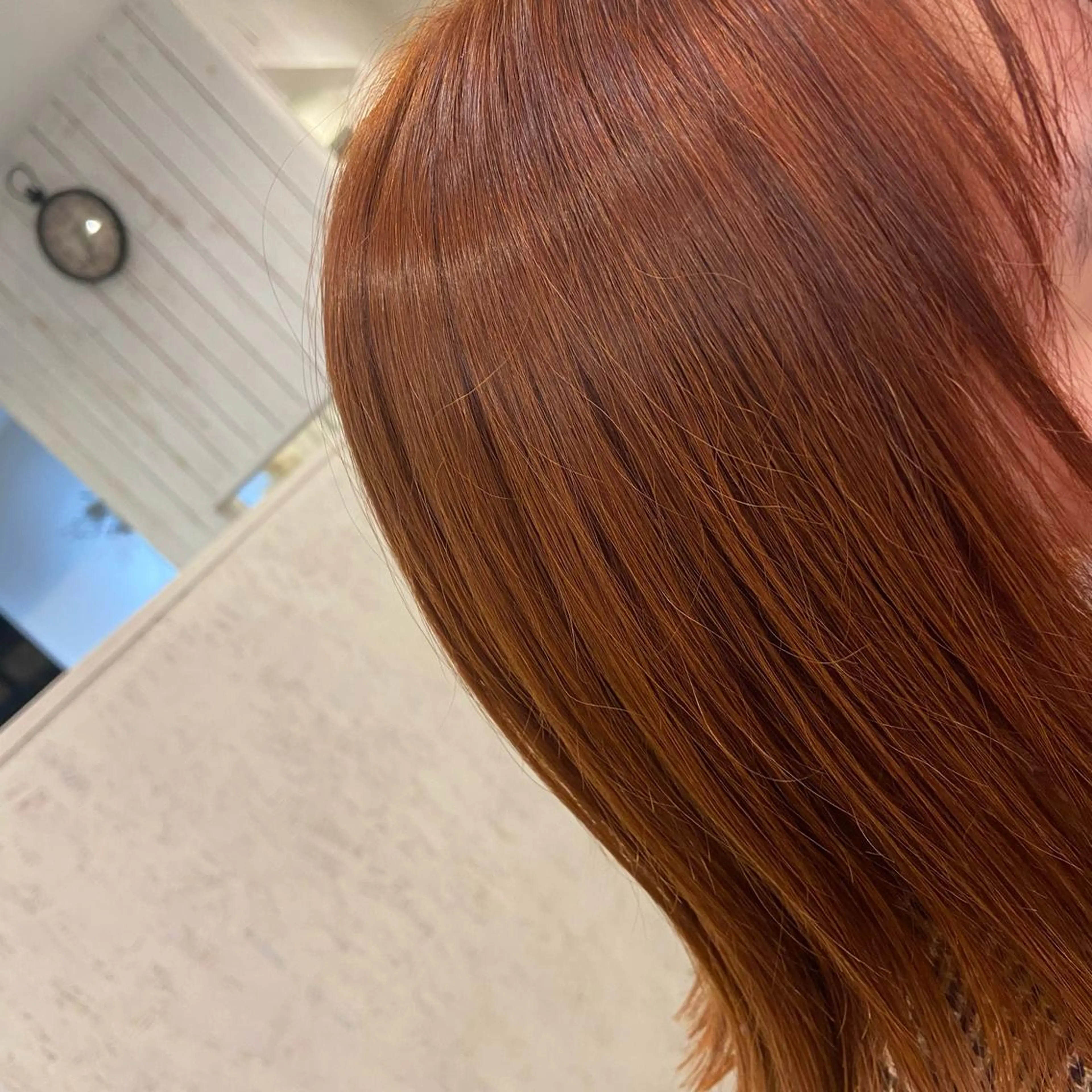 カラー オレンジ 松本 玲菜のヘアスタイル