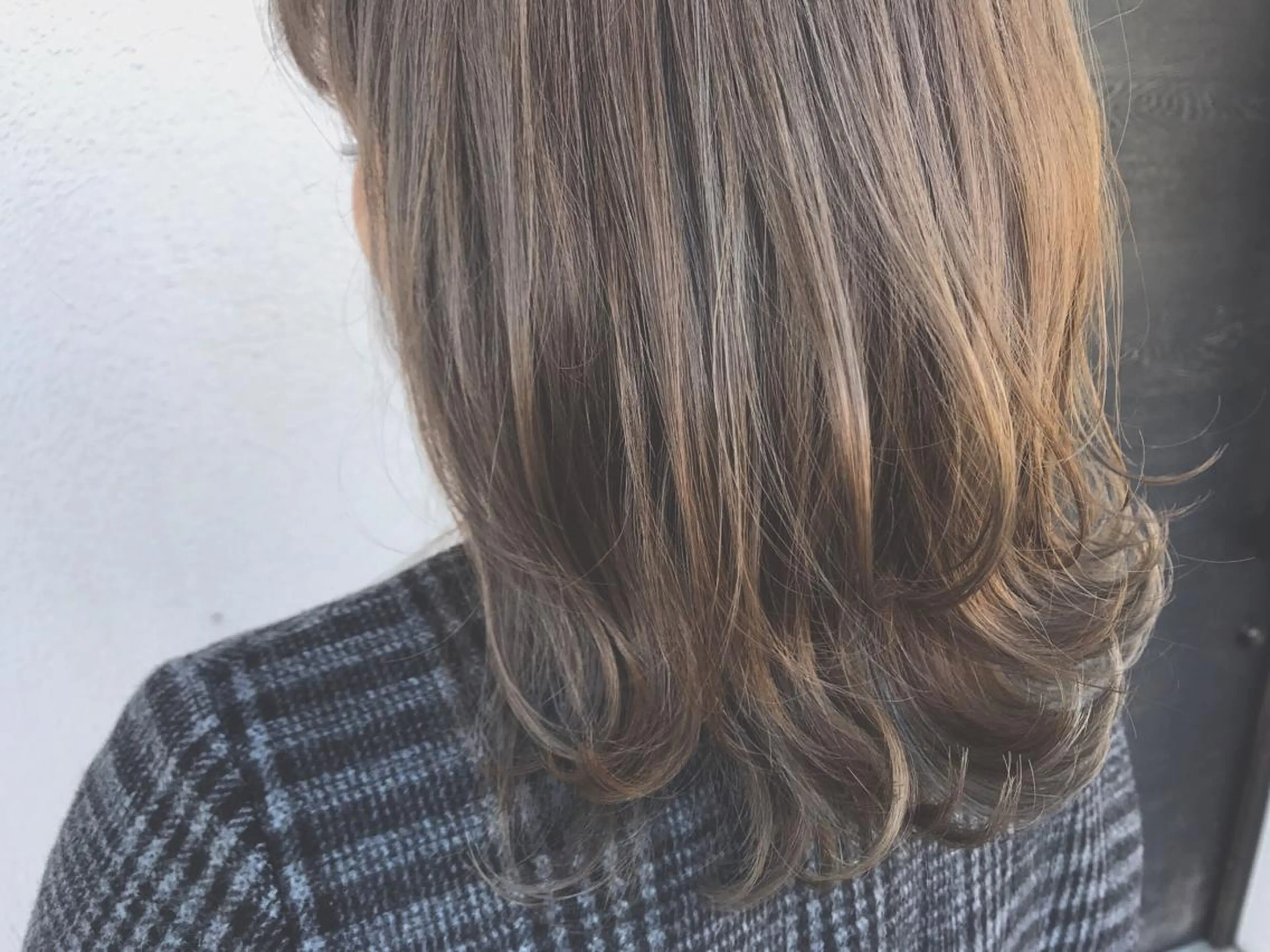 ミディアム カラー 中村 瑞希のヘアスタイル