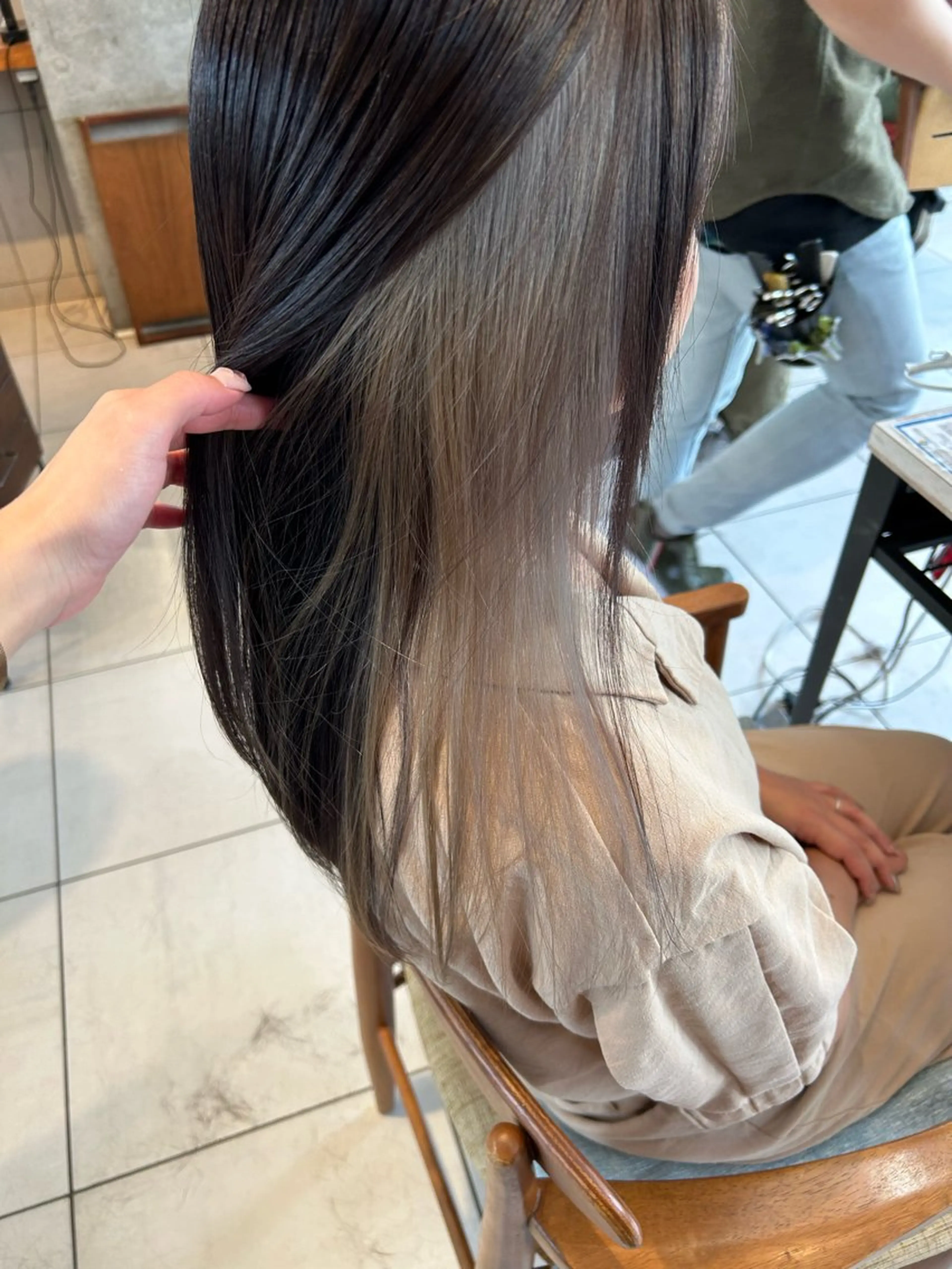 セミロング カラー インナーカラー ヘアカラー 艶カラー/耳つぼ/ 浴衣着付け/渡辺奈緒のその他イメージ