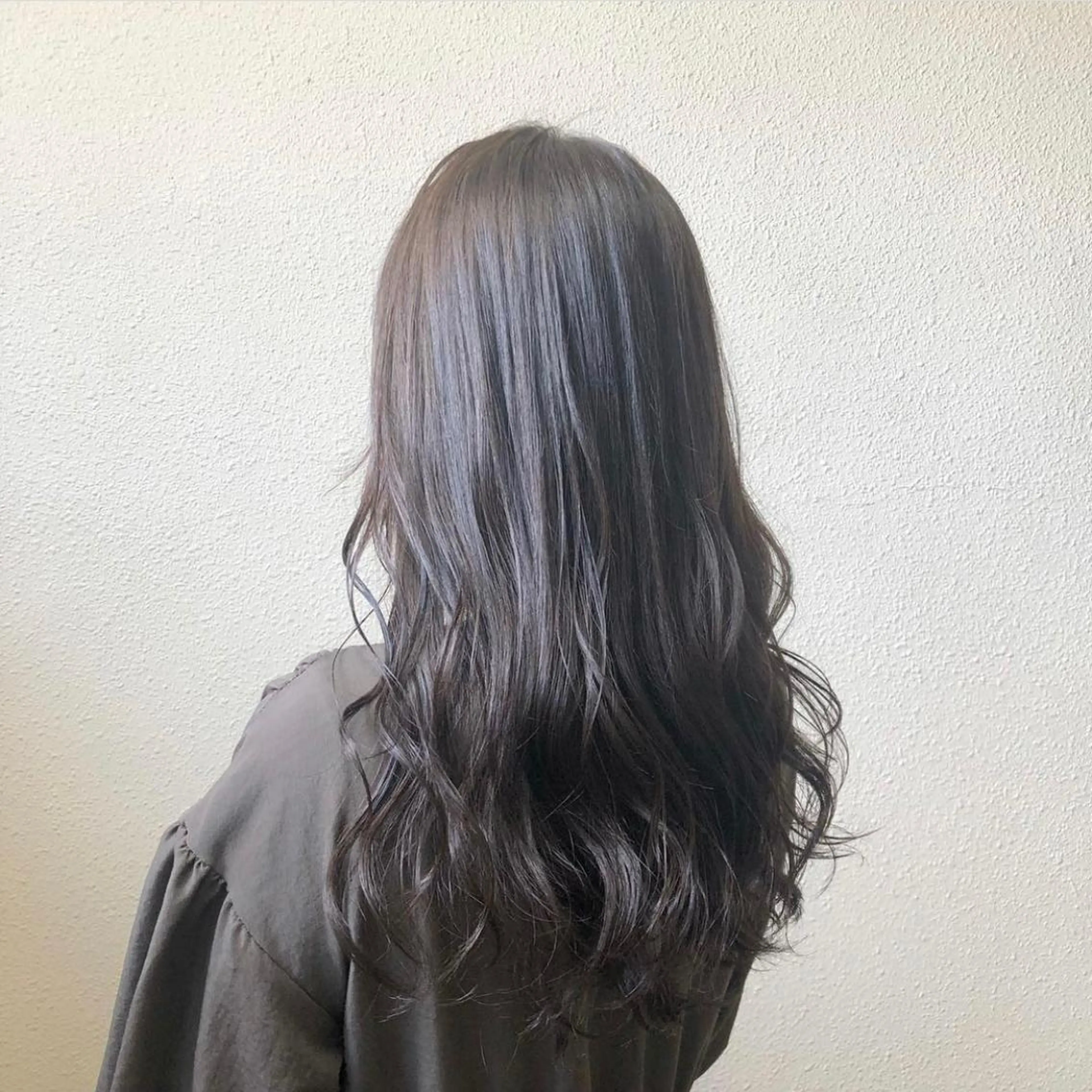 ロング カラー ヘアアレンジ グレージュ カット ヘアカラー 中司 莉菜のヘアスタイル