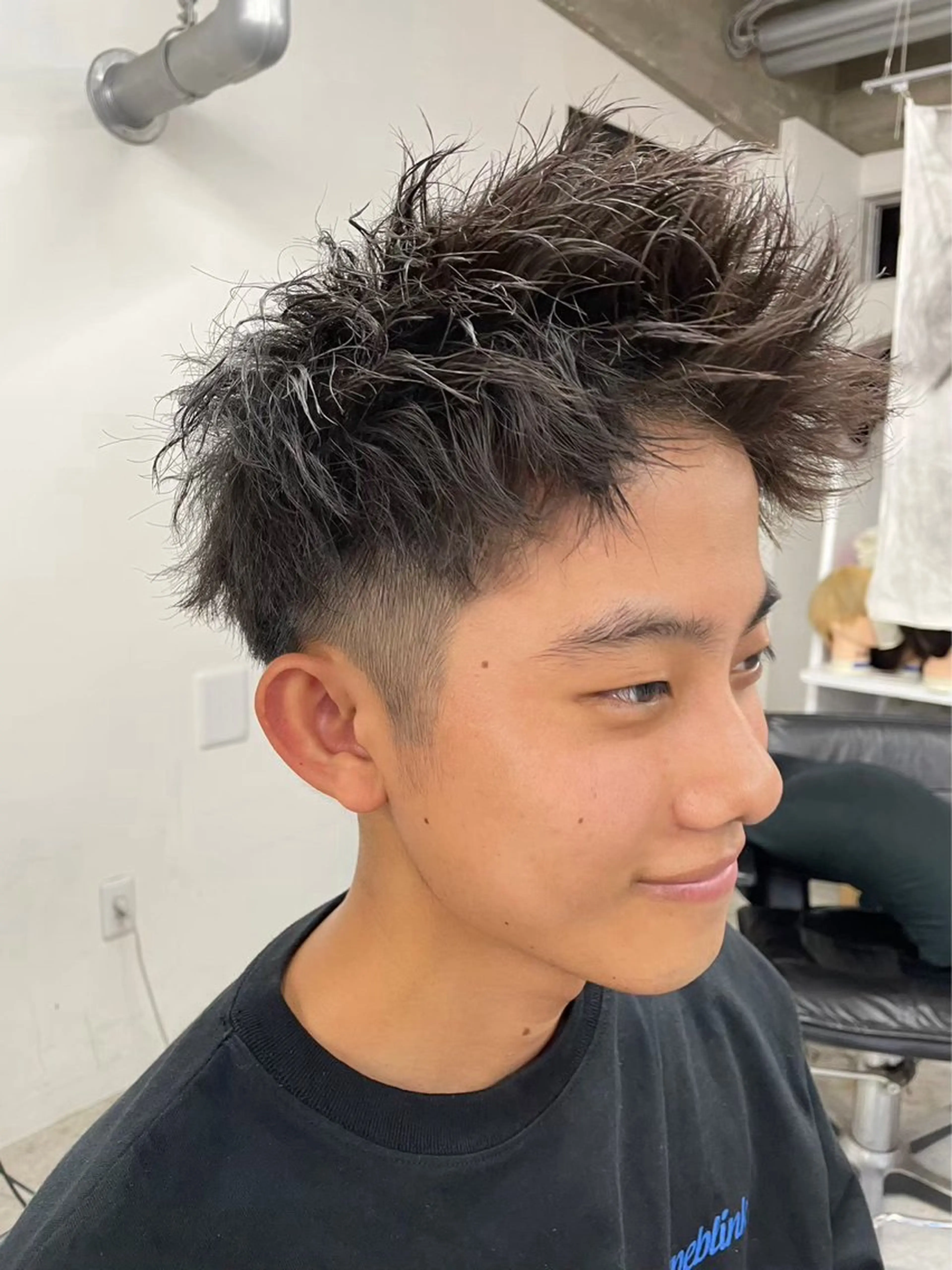 メンズ メンズパーマ メンズツイストパーマ ツイストパーマ アブアイ所属・🌈艶髪ハイトーン SENAのヘアスタイル