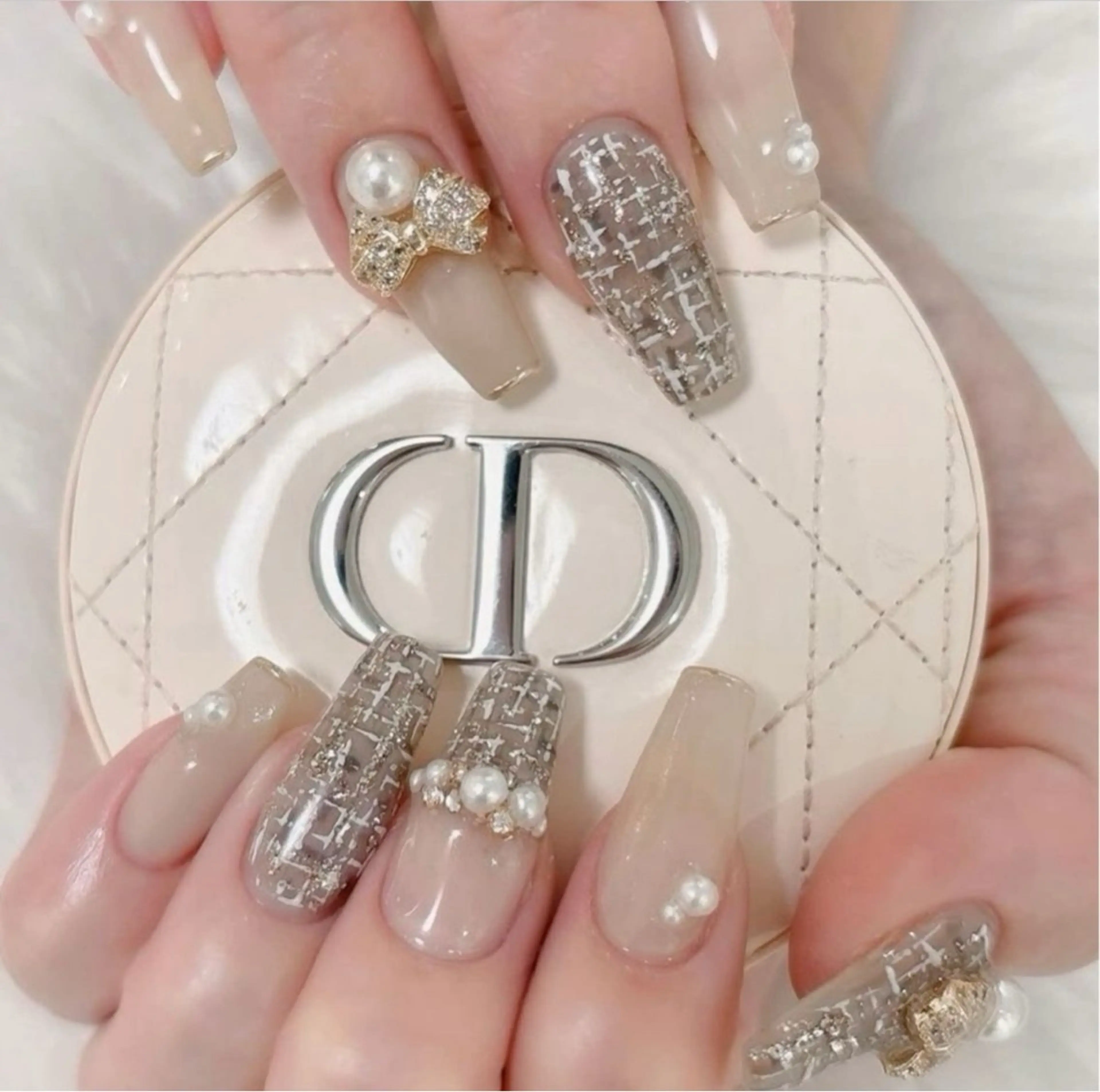 ネイル ハンドネイル HIN NAILのネイルデザイン