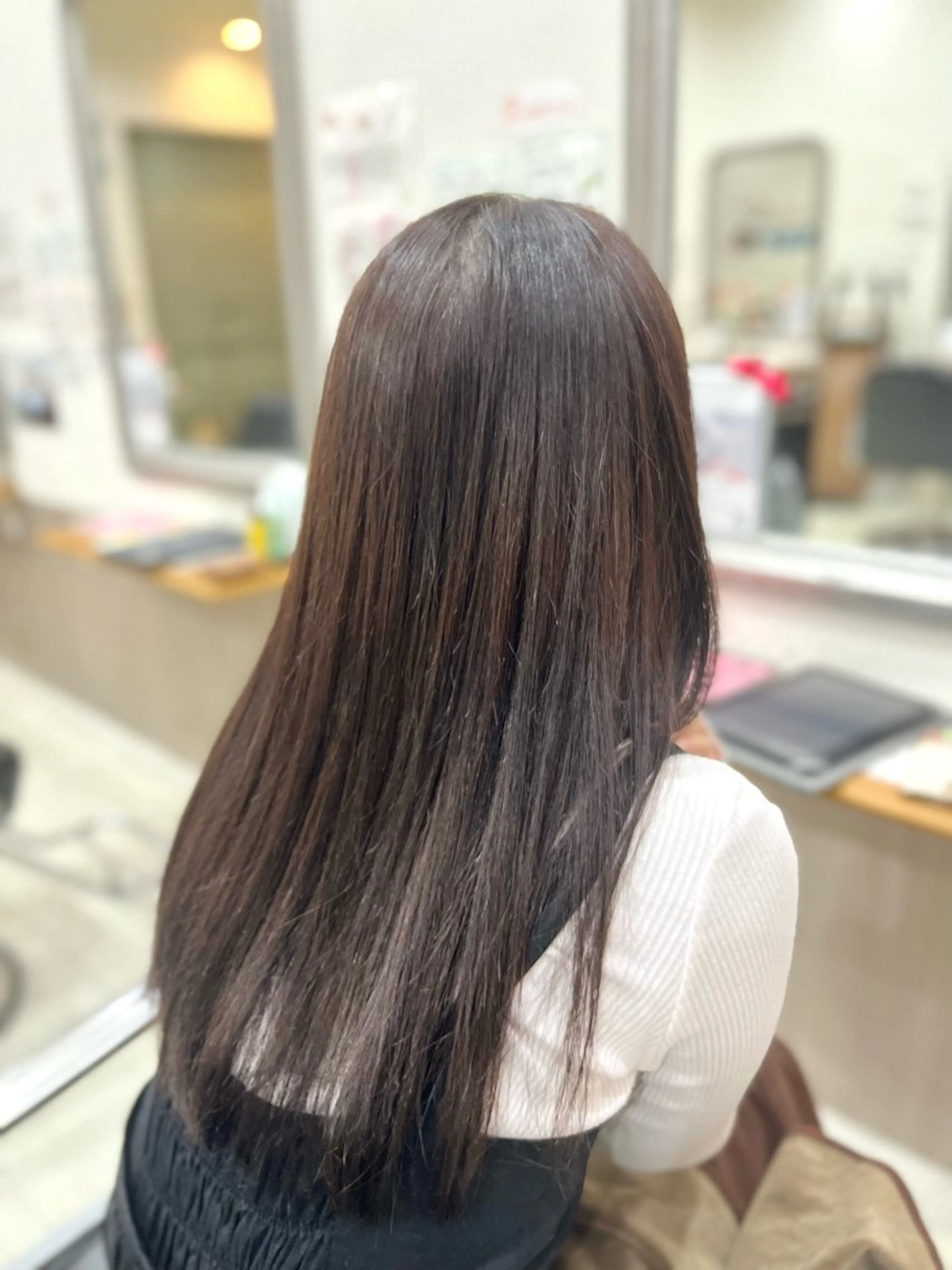 カラー ヘアカラー 艶髪🥣透明感カラー 🫧前田奈津実のヘアスタイル