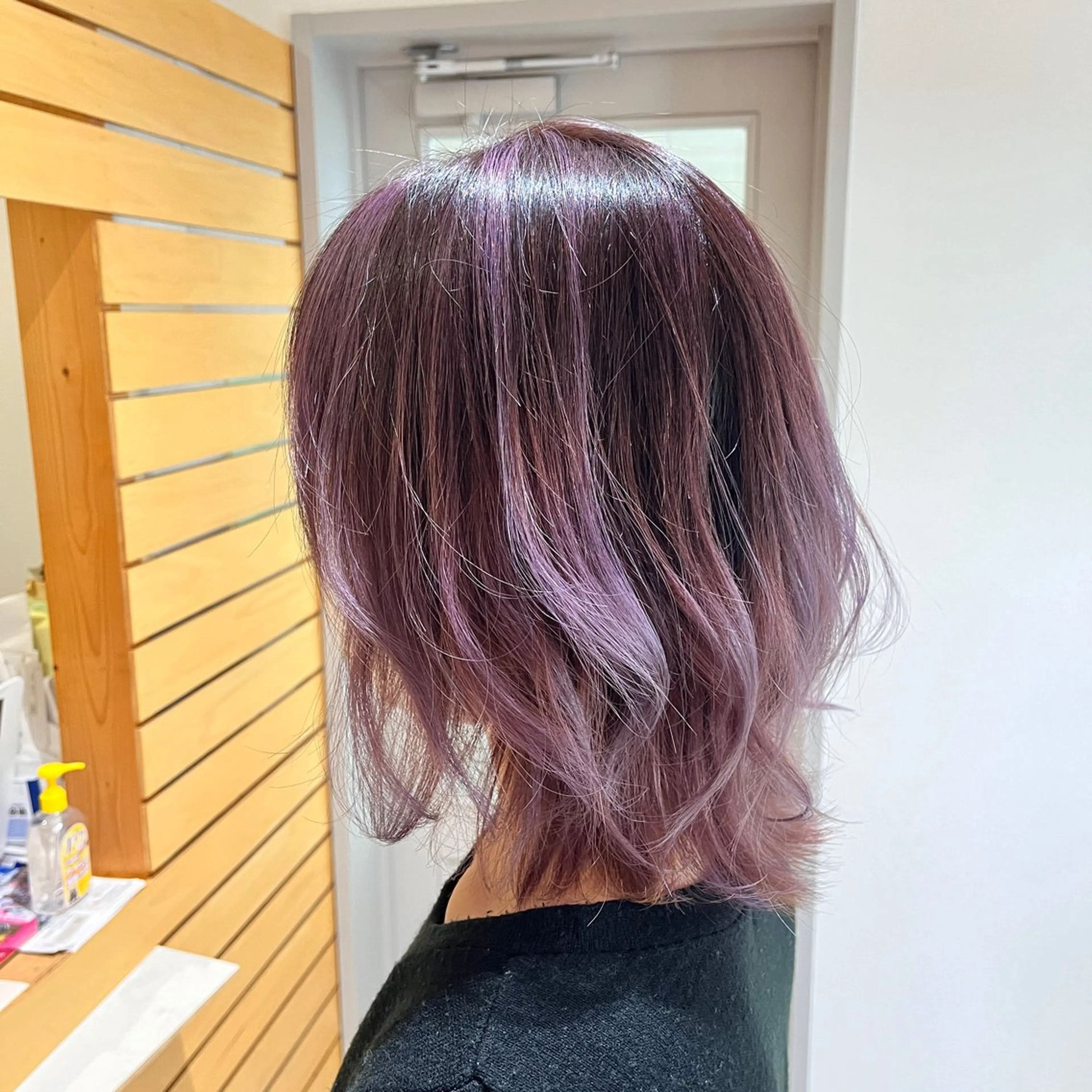 ミディアム カラー ブリーチ ヘアカラー トリートメント ヘアセット RUBEUS【ルベウス】所属・✨艶々カラー🎨 杉本賢人のヘアスタイル