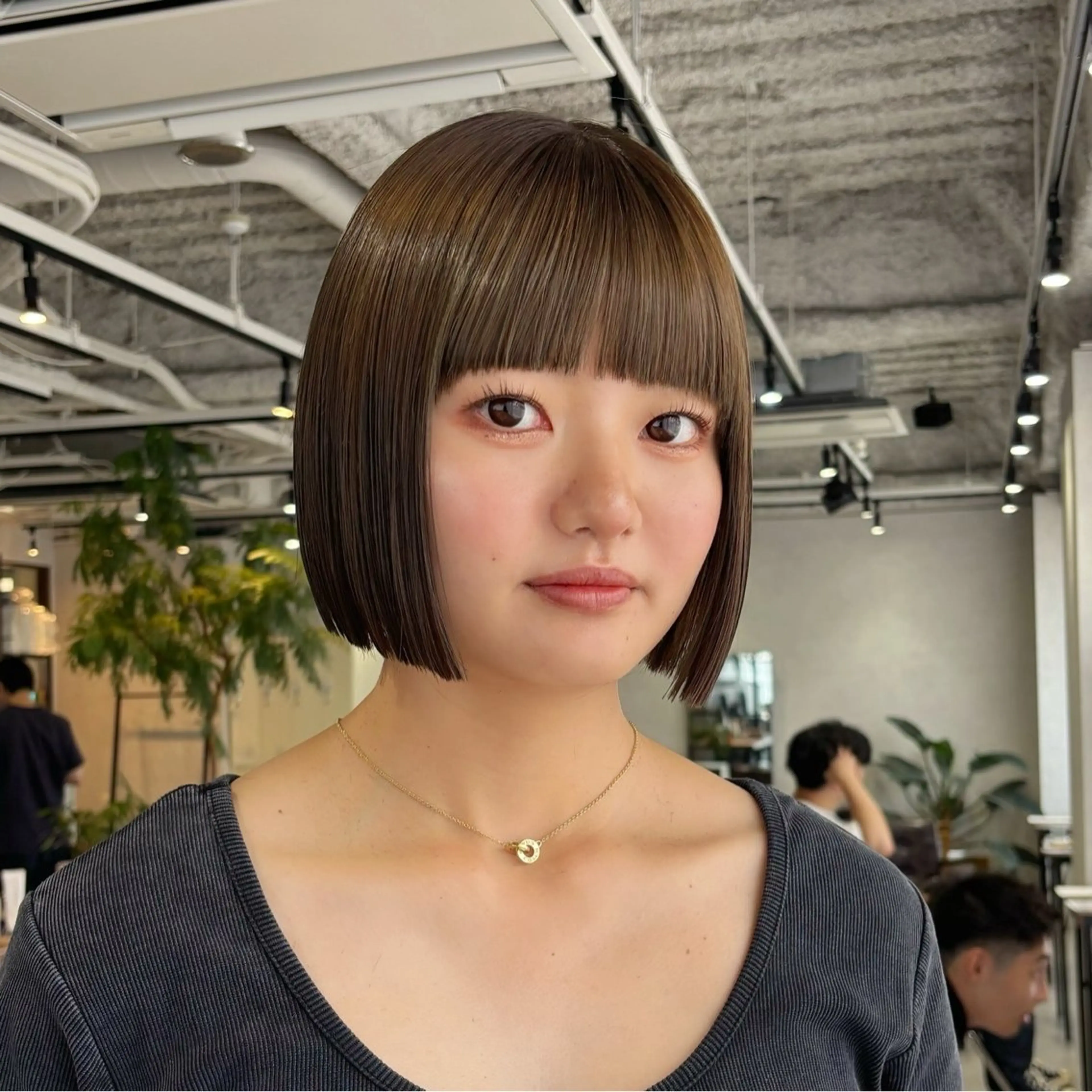 ミディアム ボブ カット ヘアカラー 🌈ボブ/縮毛矯正/ 梅田美容室🌈もあのヘアスタイル