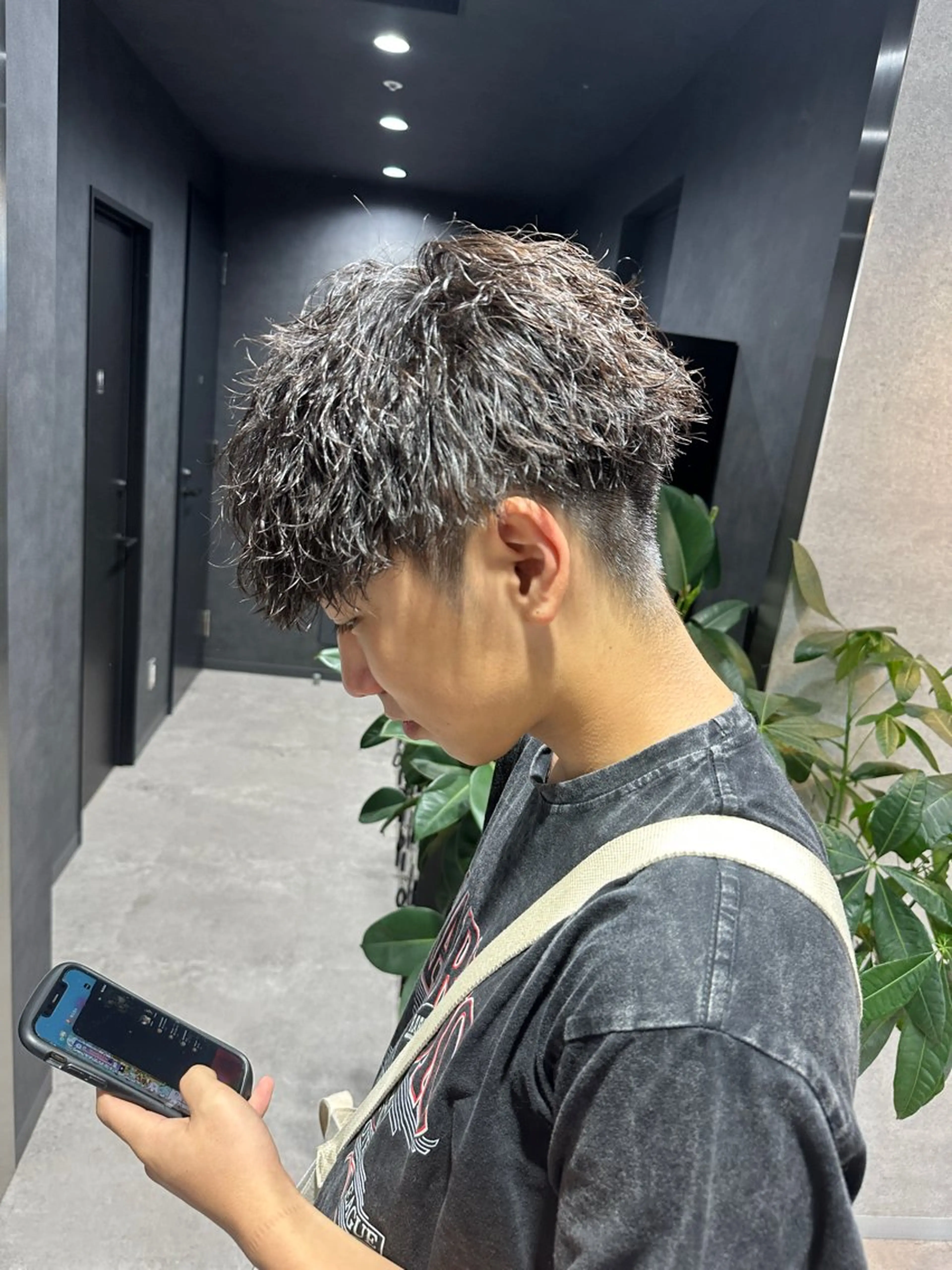 ショート カラー パーマ メンズ 渋谷駅から徒歩1分 BLUCKメンズヘアのヘアスタイル