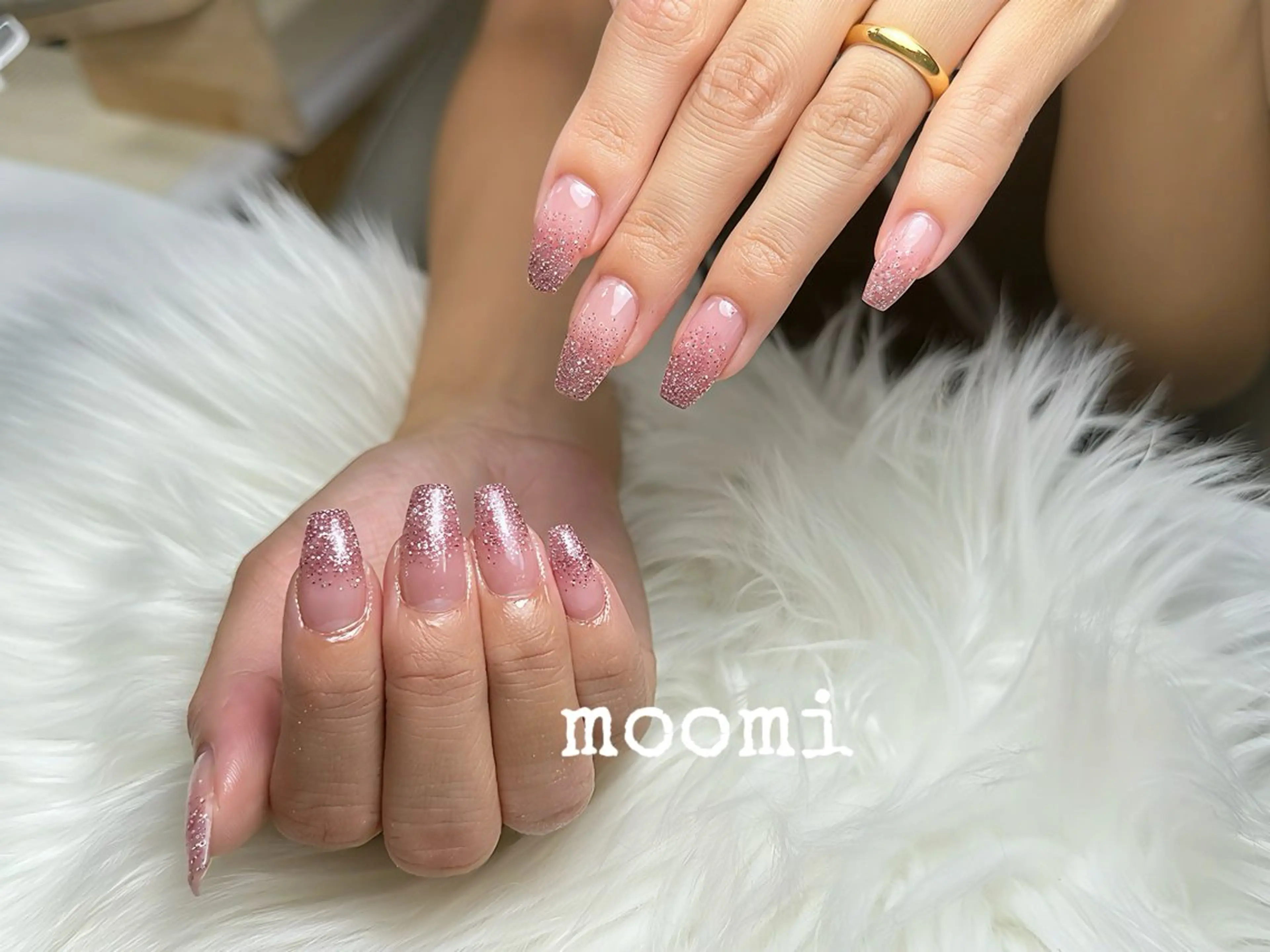 ロング Moomi あずりのネイルデザイン