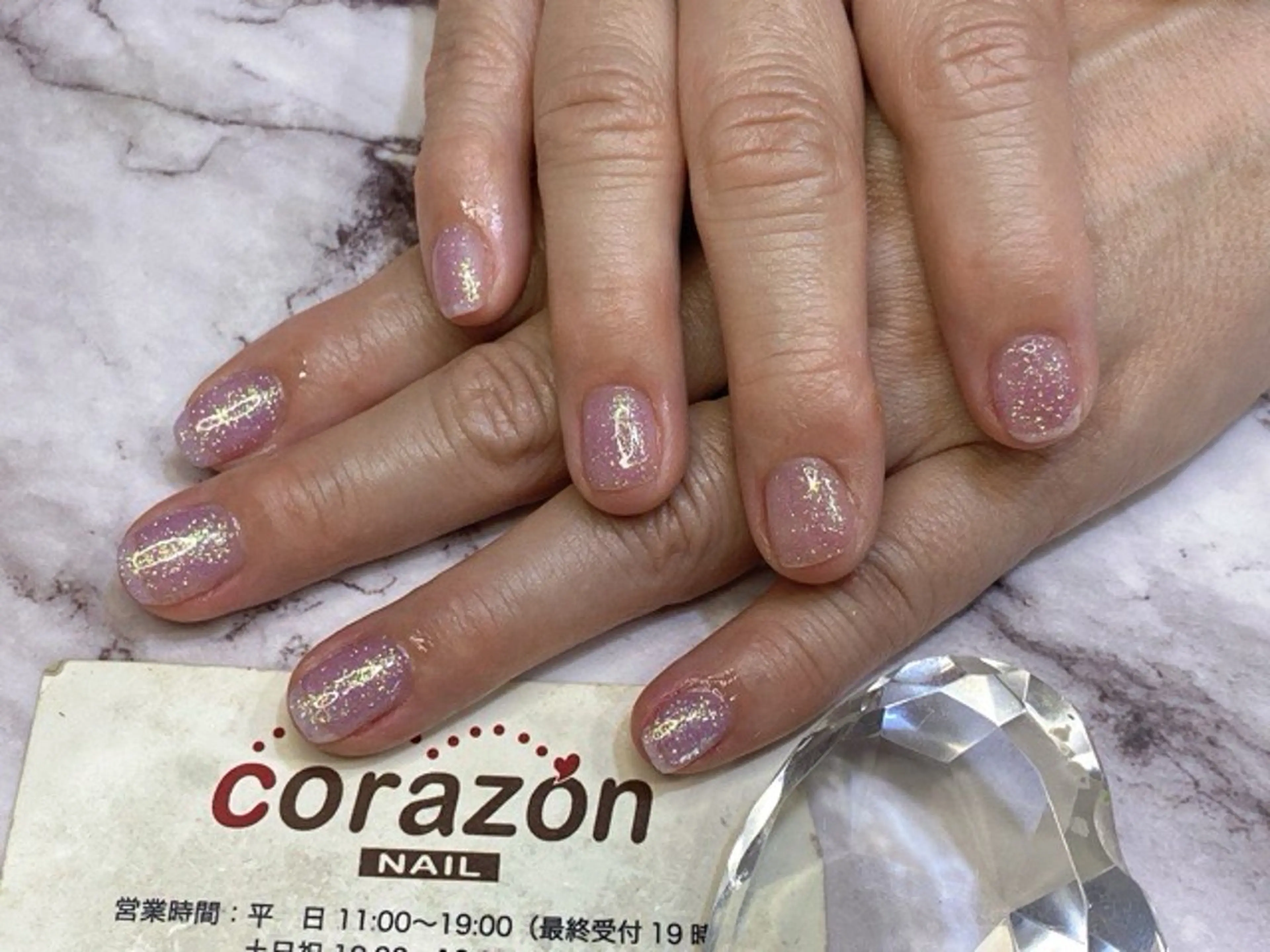 ネイル ジェルネイル ラメ(グリッター) ワンカラーネイル パープル ハンドネイル corazon所属・ネイリスト aicoのネイルデザイン