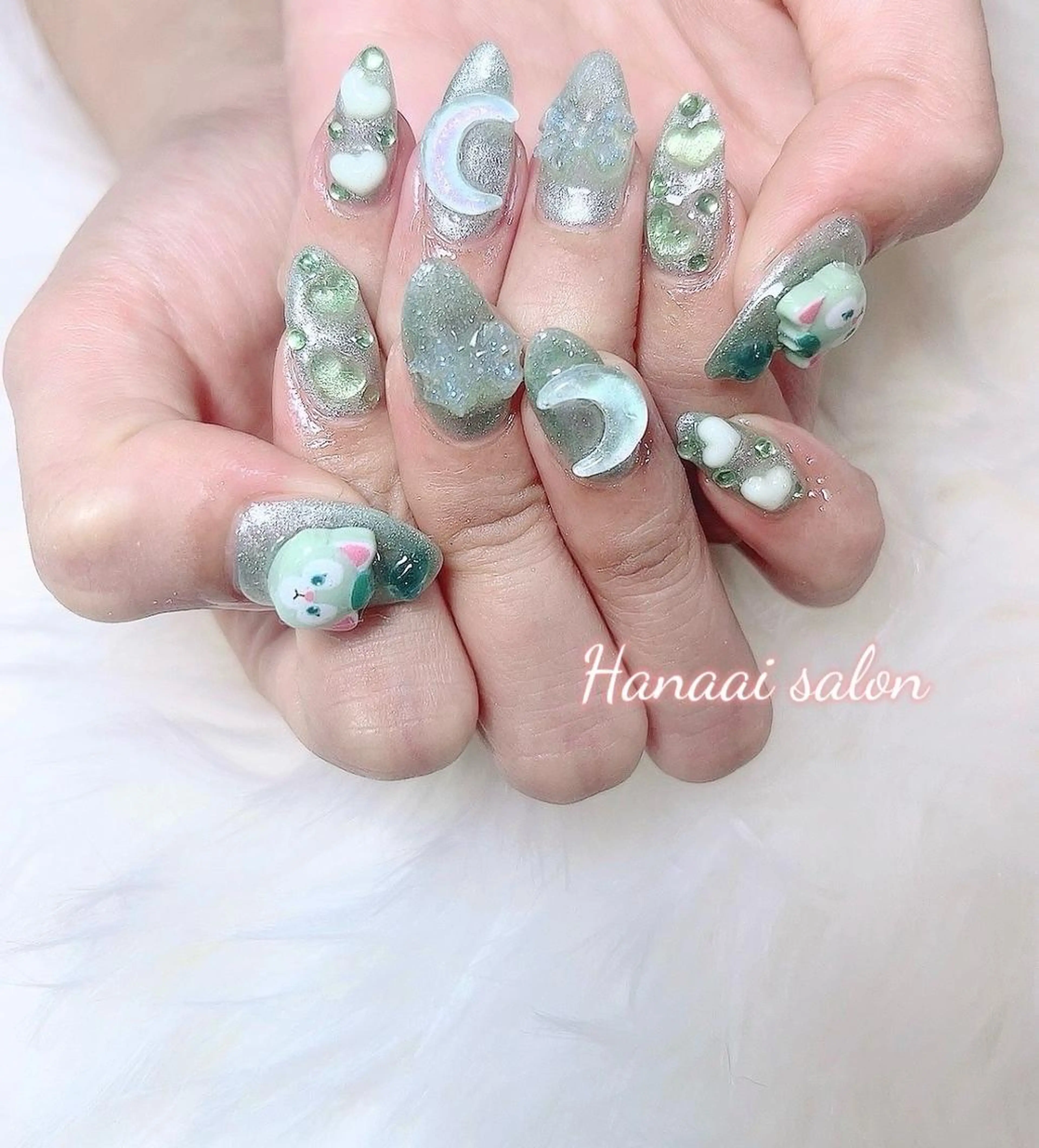 ネイル Hanaai Salon新宿店のネイルデザイン