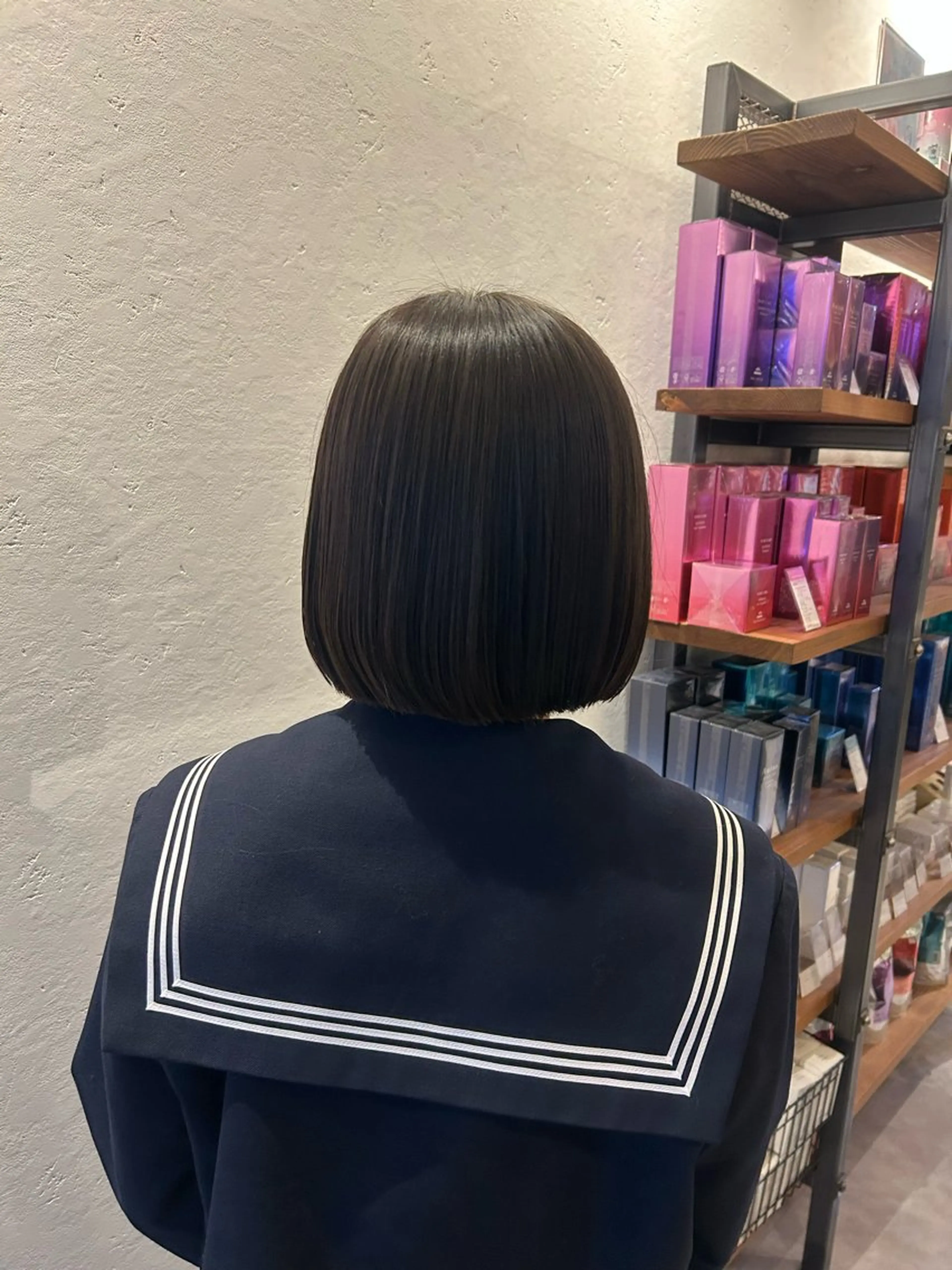 ミディアム ボブ simon🩷半田 カットブリーチモデルのヘアスタイル