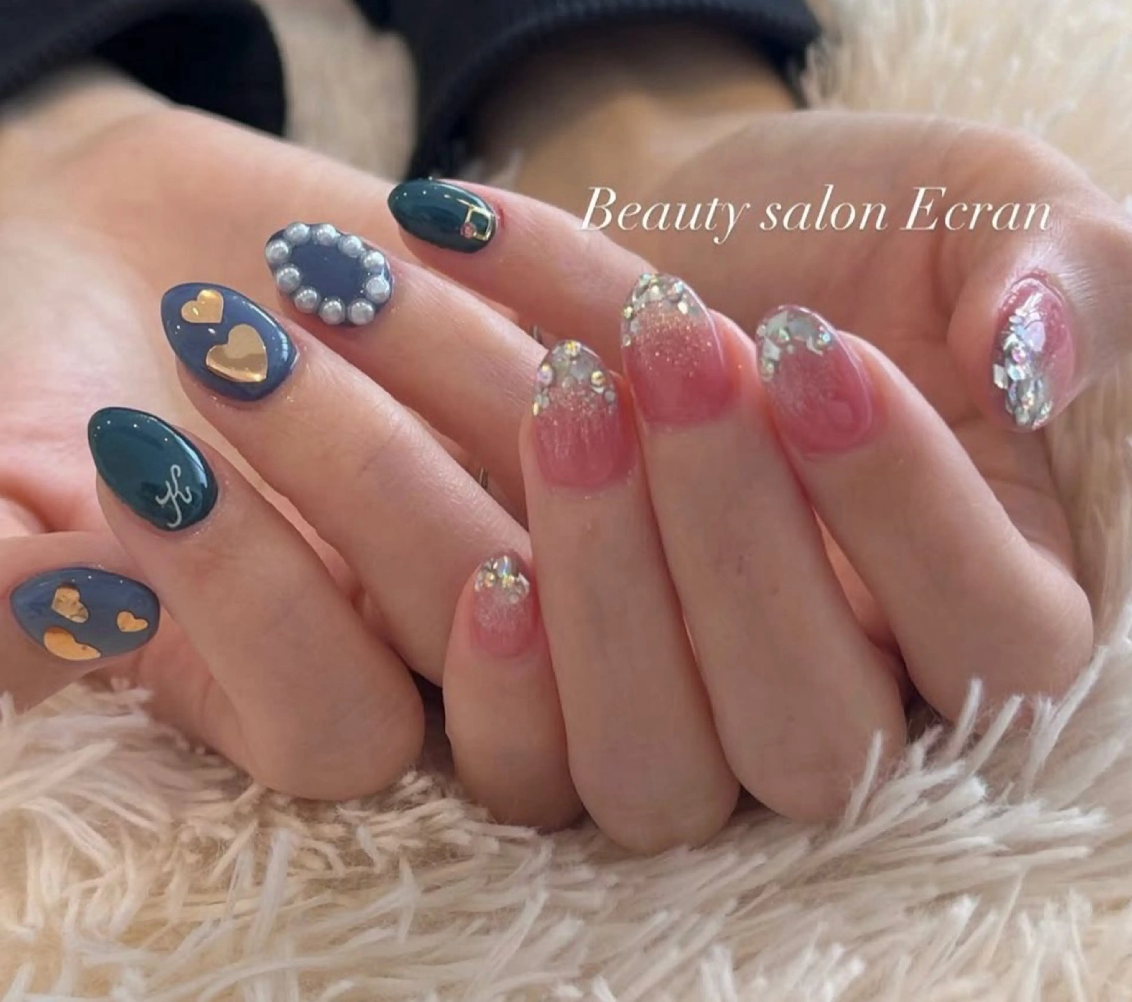 ネイル えくにゃん所属・AMAGASAKI LISAのネイルデザイン