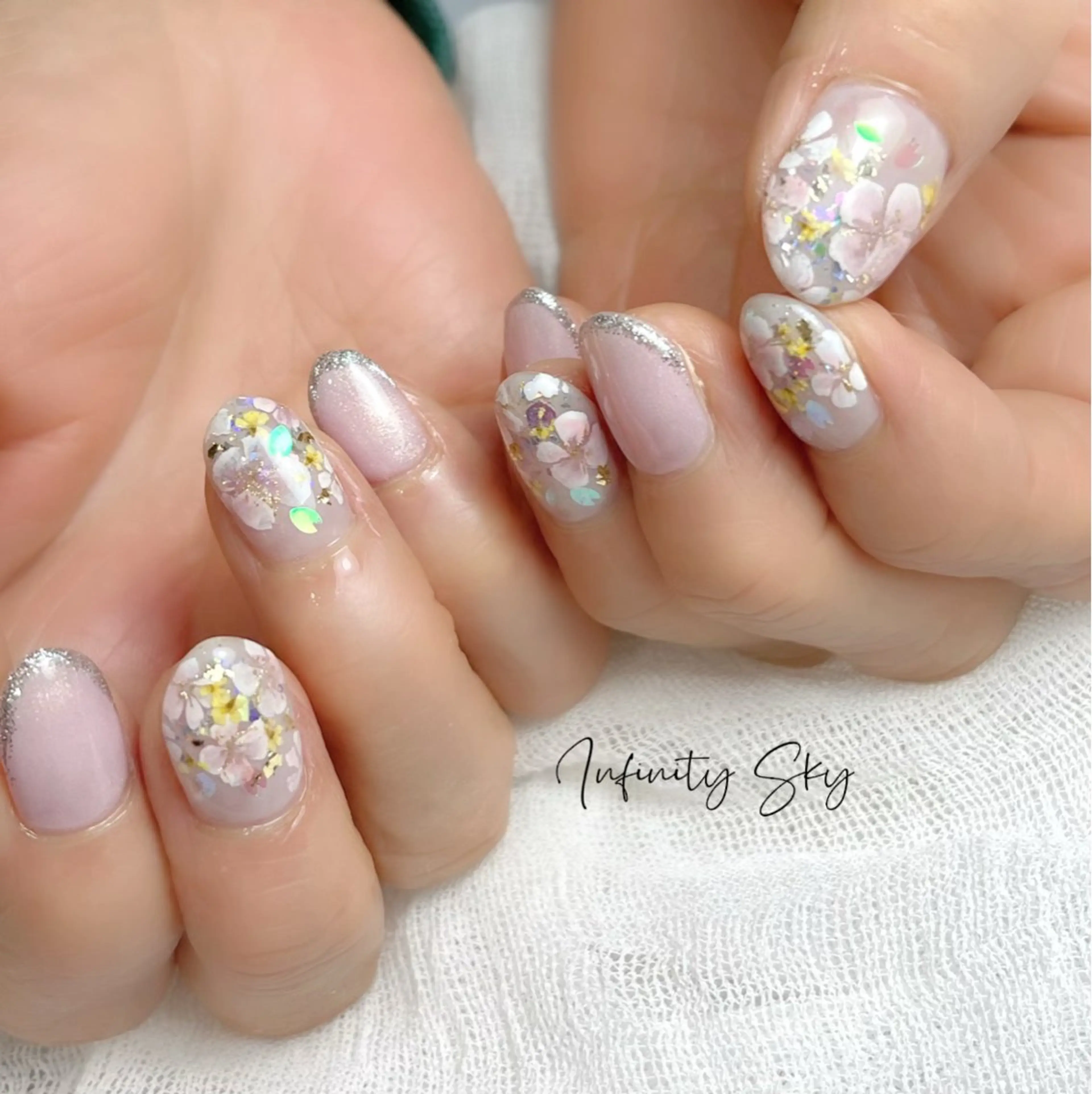 ネイル infinity skyのネイルデザイン