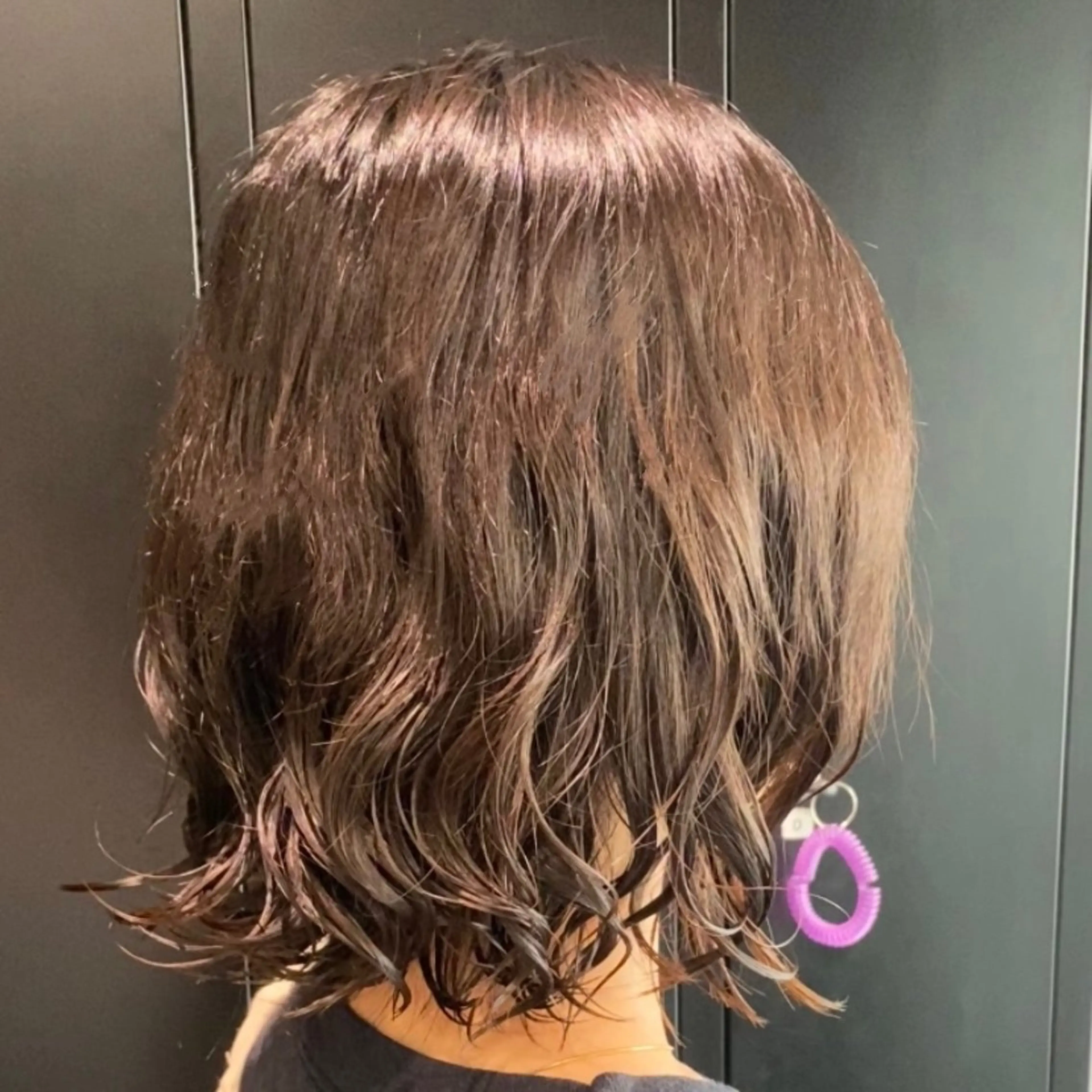 セミロング セミロングパーマ 艶暖色カラー🍒 縮毛矯正ほののヘアスタイル