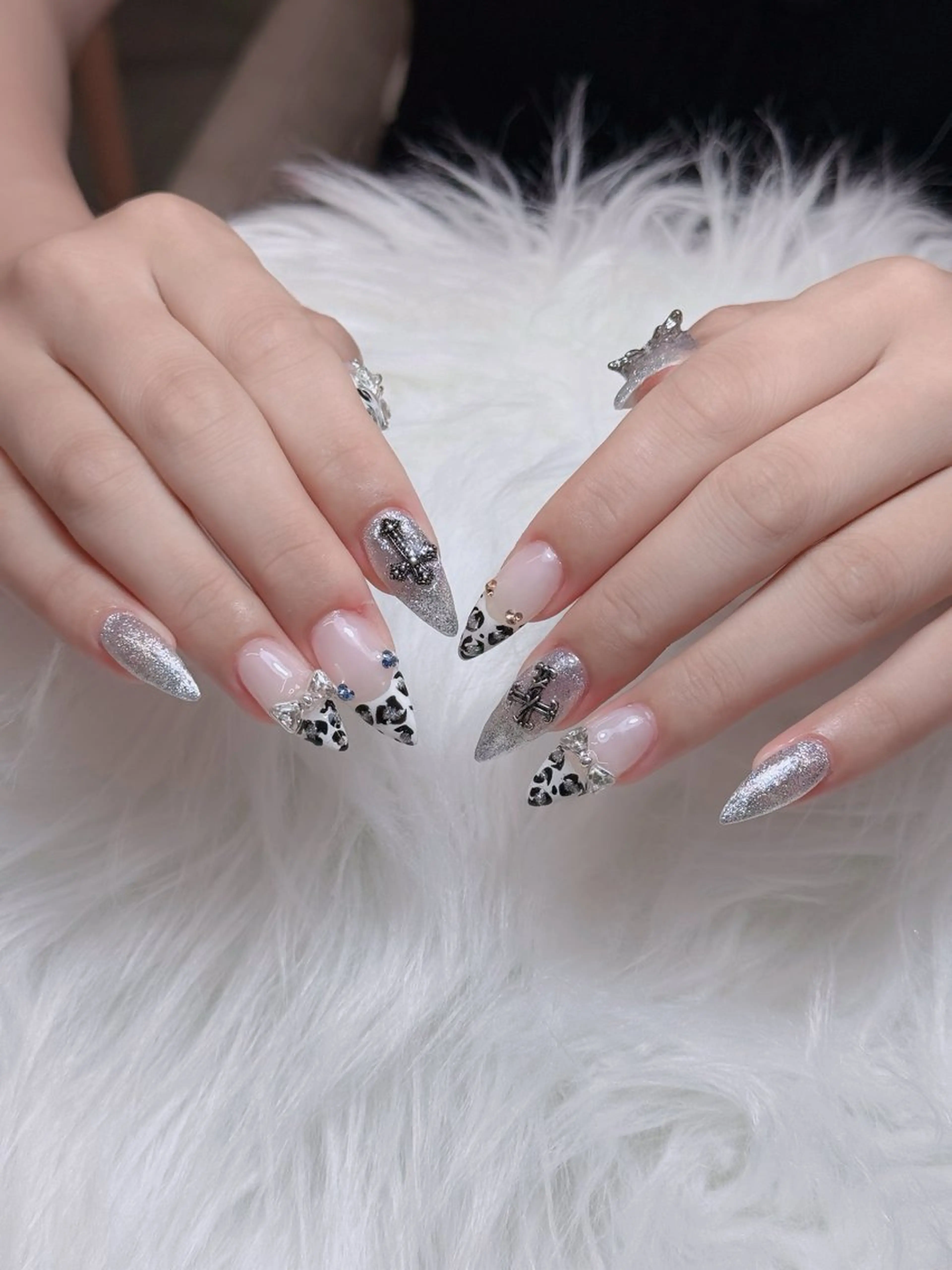 ネイル オーロラネイル チークネイル フットネイル フレンチネイル 韓国ネイル ハンドネイル Lumi Nailのネイルデザイン