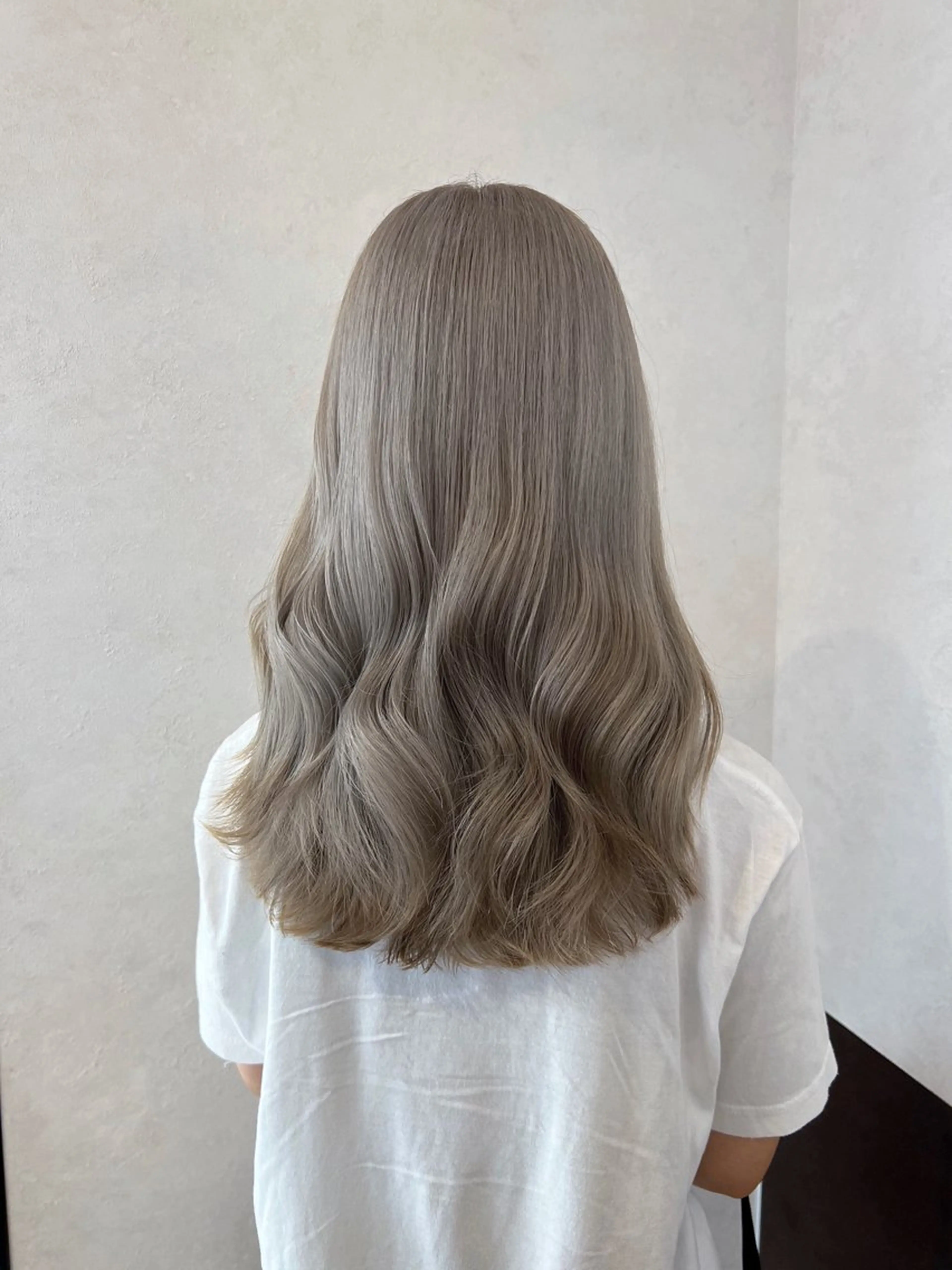 カラー ヘアカラー nehus nagaoka所属・🖤複雑履歴ブリーチ Mizuki 🖤のヘアスタイル