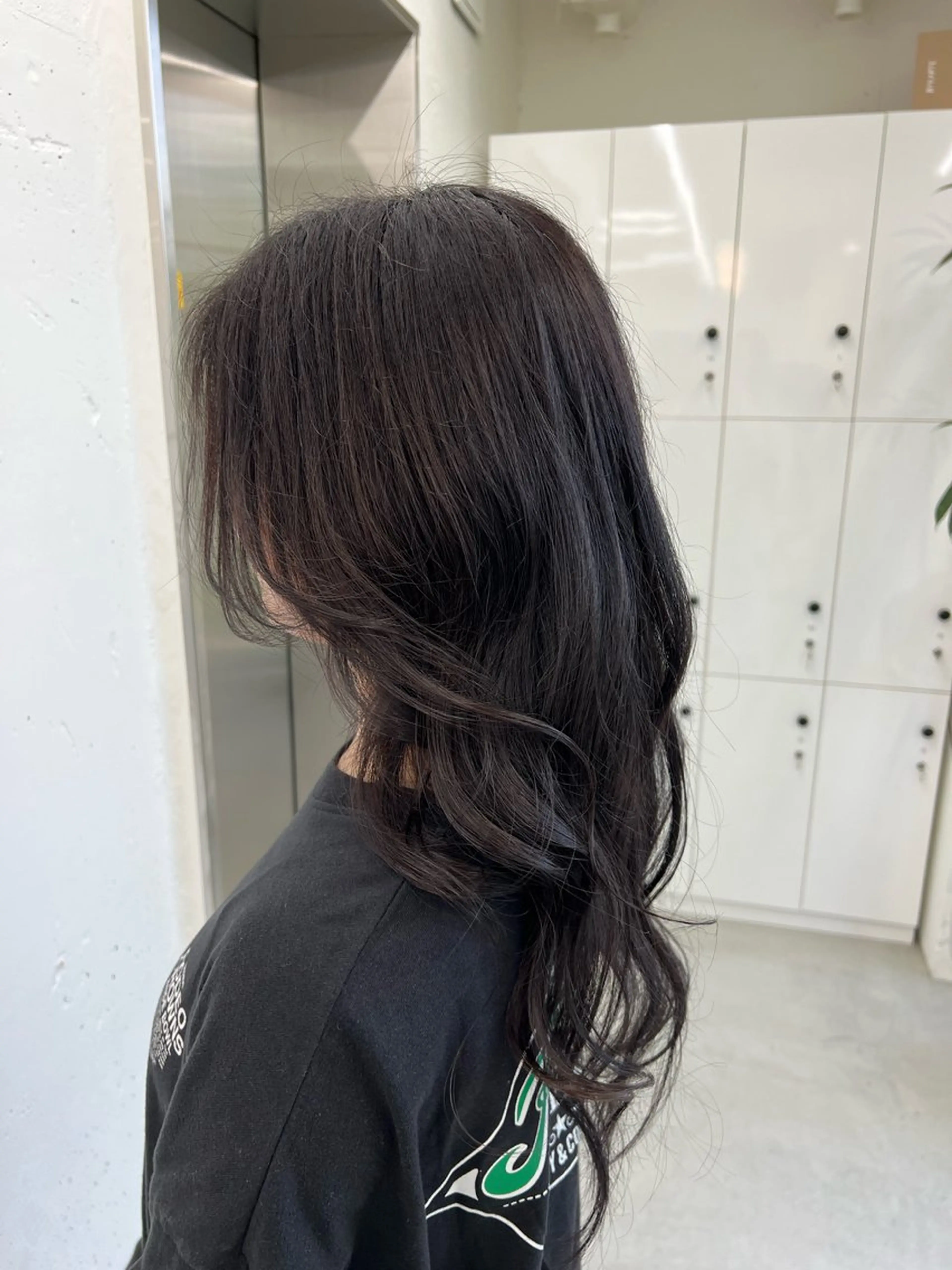 セミロング カラー アッシュ アッシュグレー 黒髪 ブルーカラー 透明感カラー ヘアカラー トリートメント あすか JILLSTUDIOのヘアスタイル