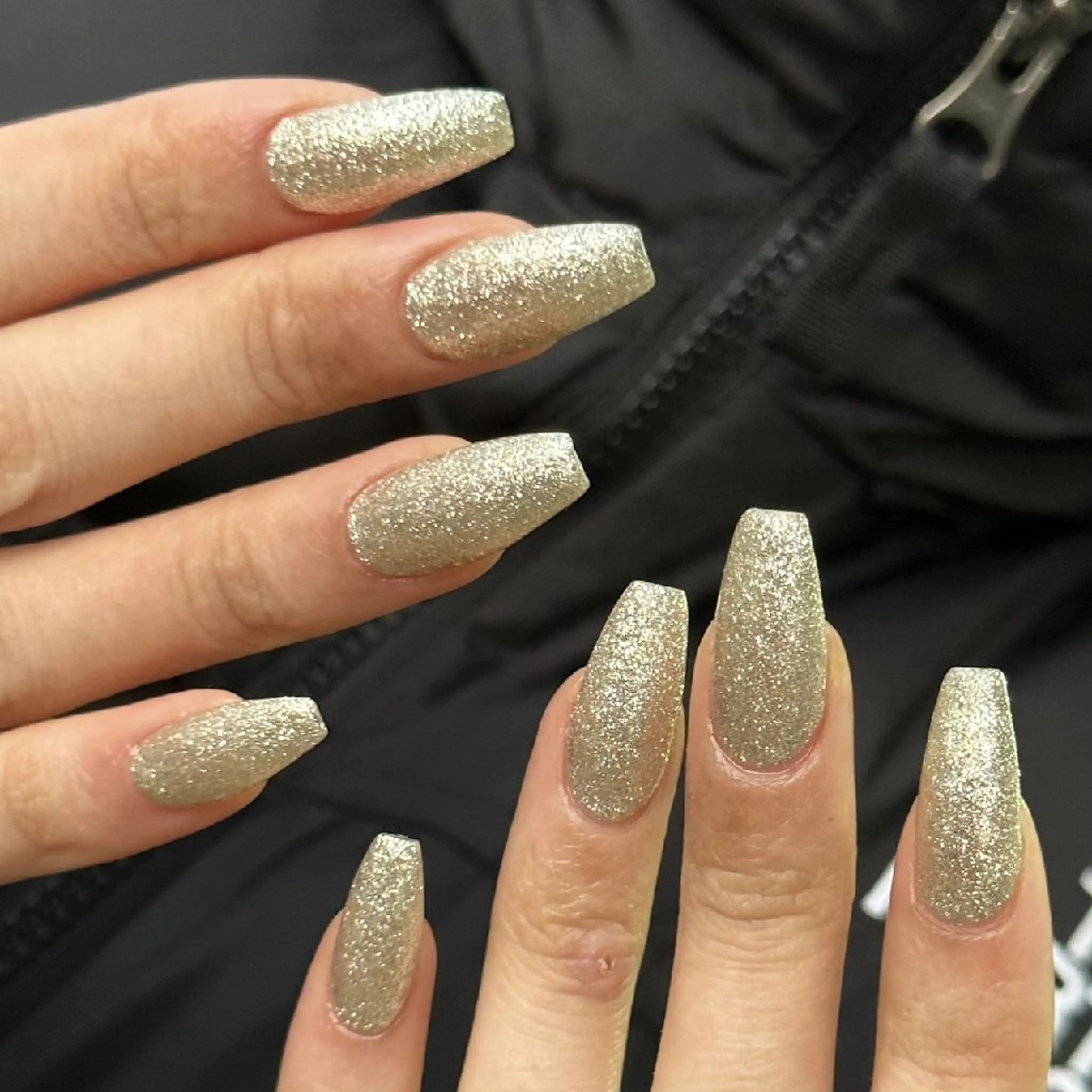 ネイル ラメ(グリッター) ワンカラーネイル Natsumi 🦊  Nailのネイルデザイン