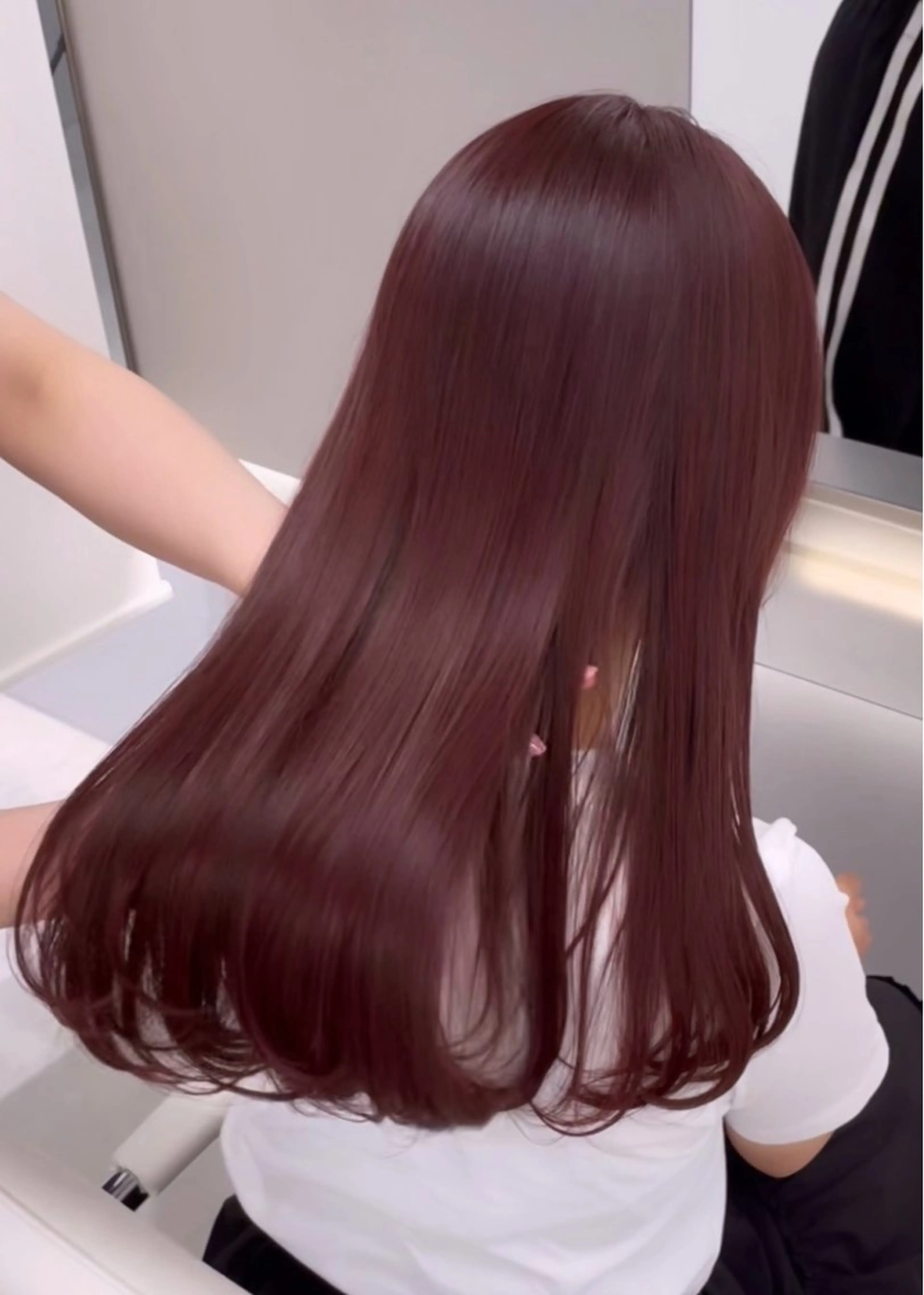 ロング カラー ブリーチ ブリーチなしカラー ピンクカラー カット ヘアカラー トリートメント YURI 🎀🫧のヘアスタイル