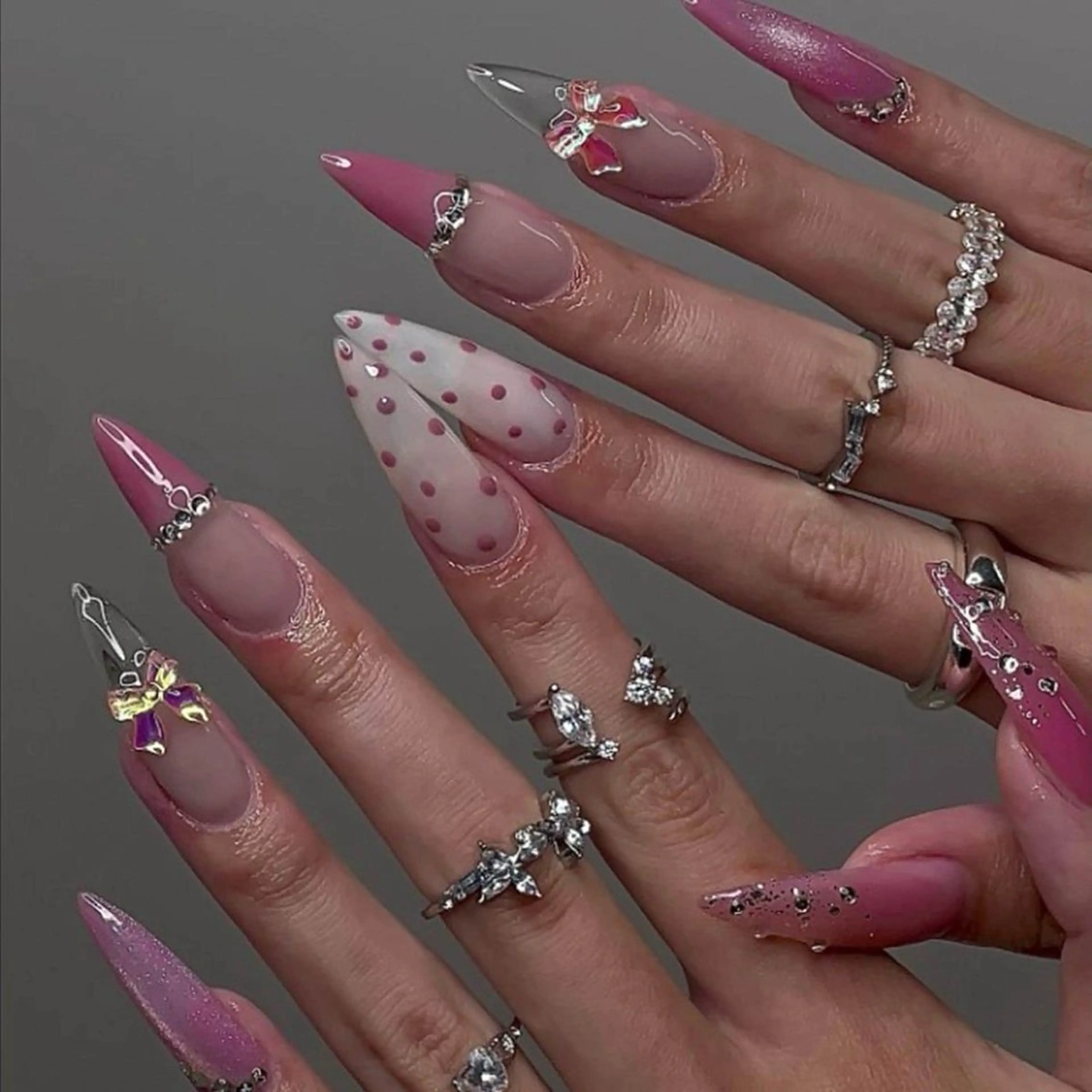 ネイル アートネイル 長さ出し ジェルネイル マグネットネイル ニュアンスネイル ハンドネイル Cloudy Chan Nailのネイルデザイン