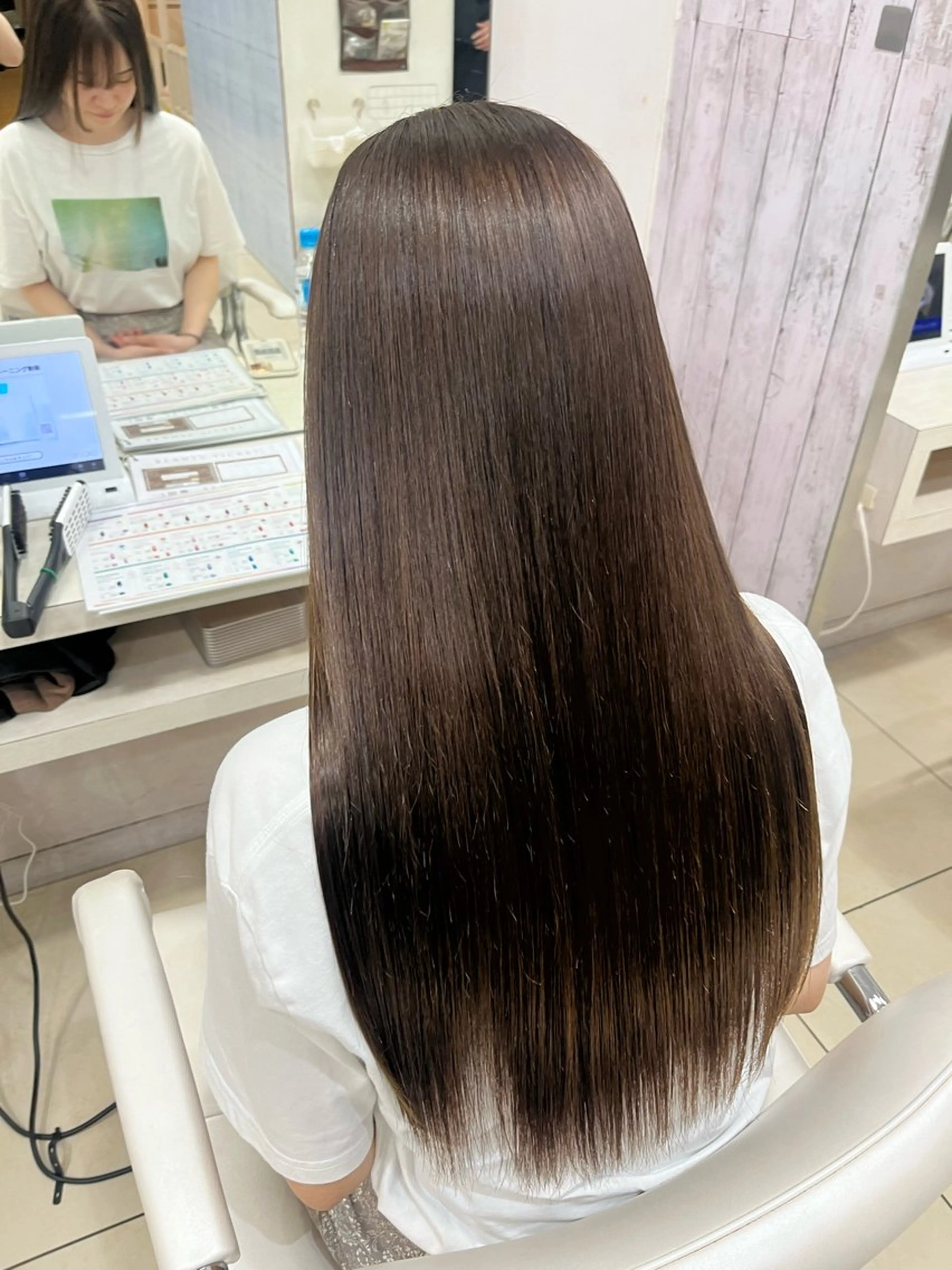 ロング カラー グレージュ オリーブグレージュ オリーブグレー ヘアカラー 🌿似合わせブリーチ 山岸樹璃🌿のヘアスタイル