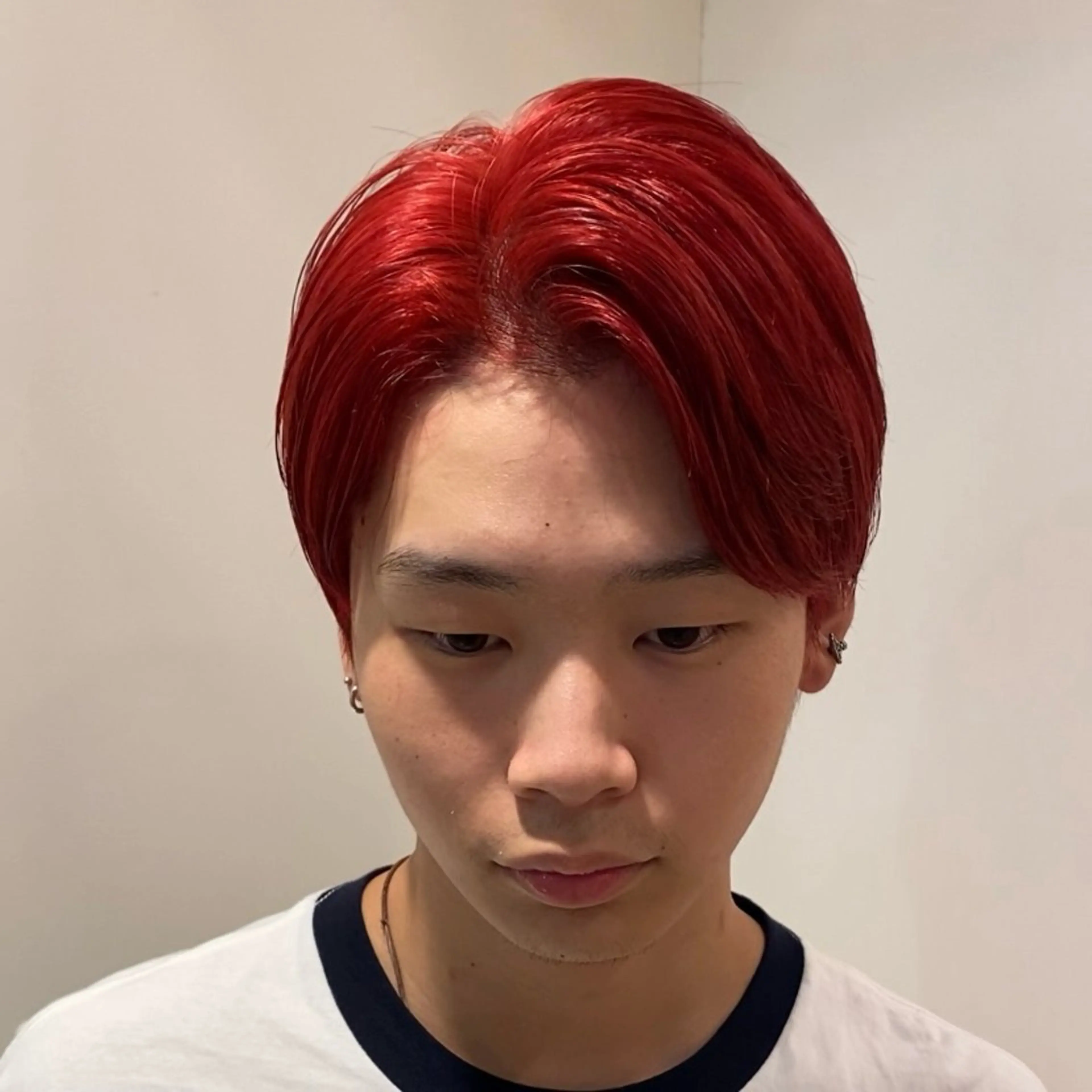 カラー メンズ ヘアカラー トリートメント hair salon 束sok所属・ナホ/ハイトーン/ ショートカットモデルのヘアスタイル