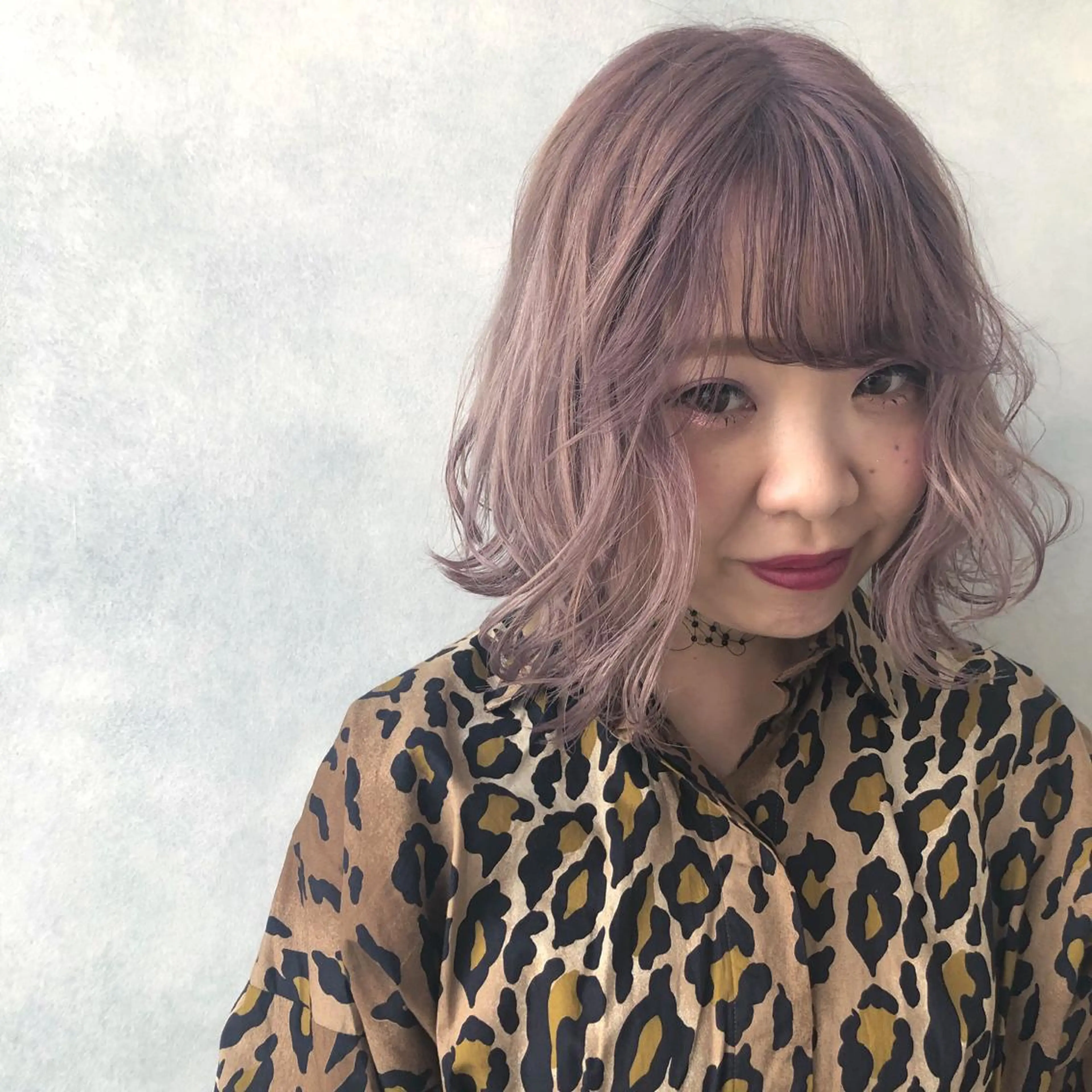 ミディアム カラー ベージュカラー ピンクカラー ピンクベージュ ORIKA 美容室のヘアスタイル