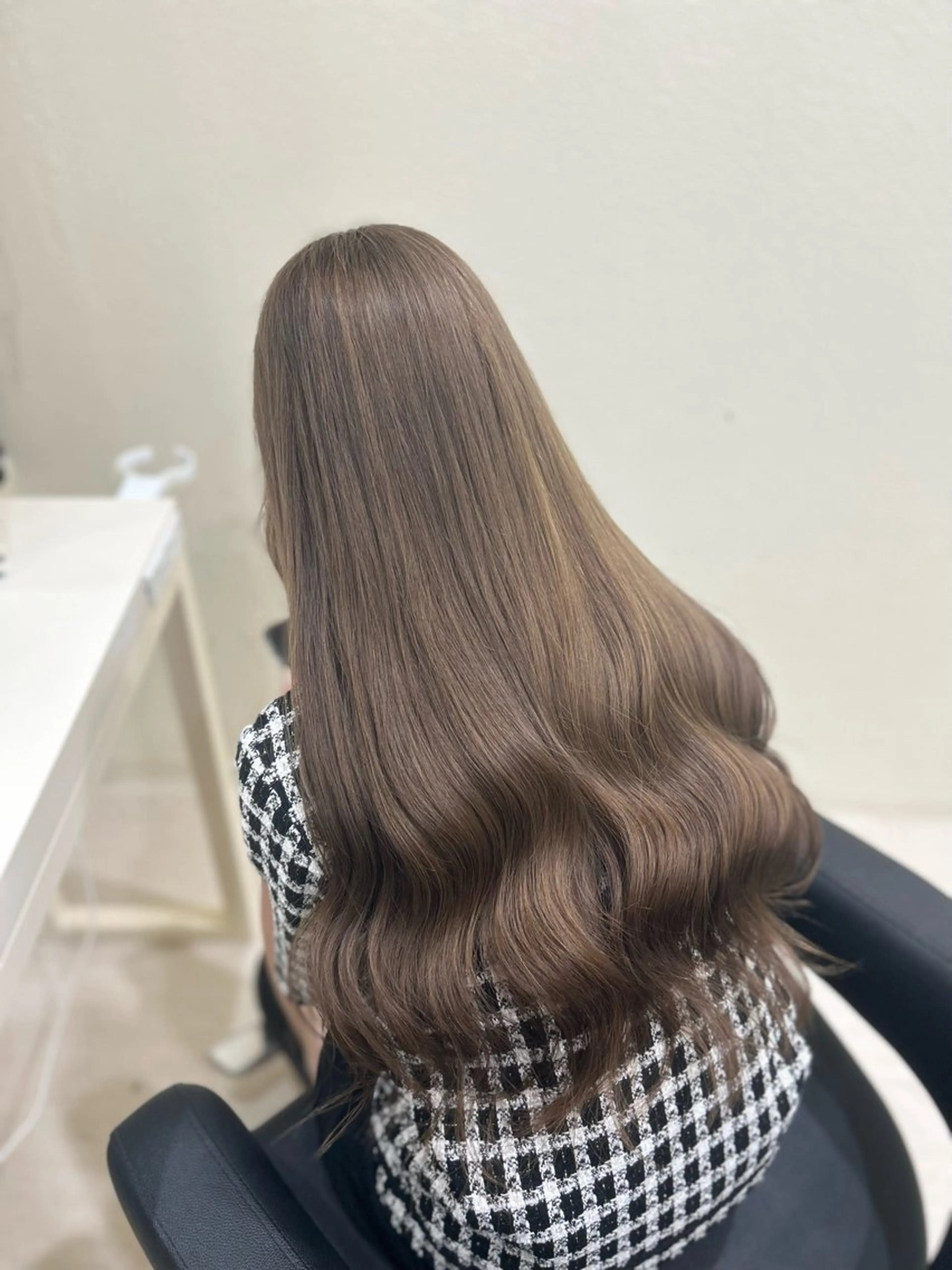 ロング ヘアカラー トリートメント 🎀淡めモテカラー WAKANA🎀のヘアスタイル
