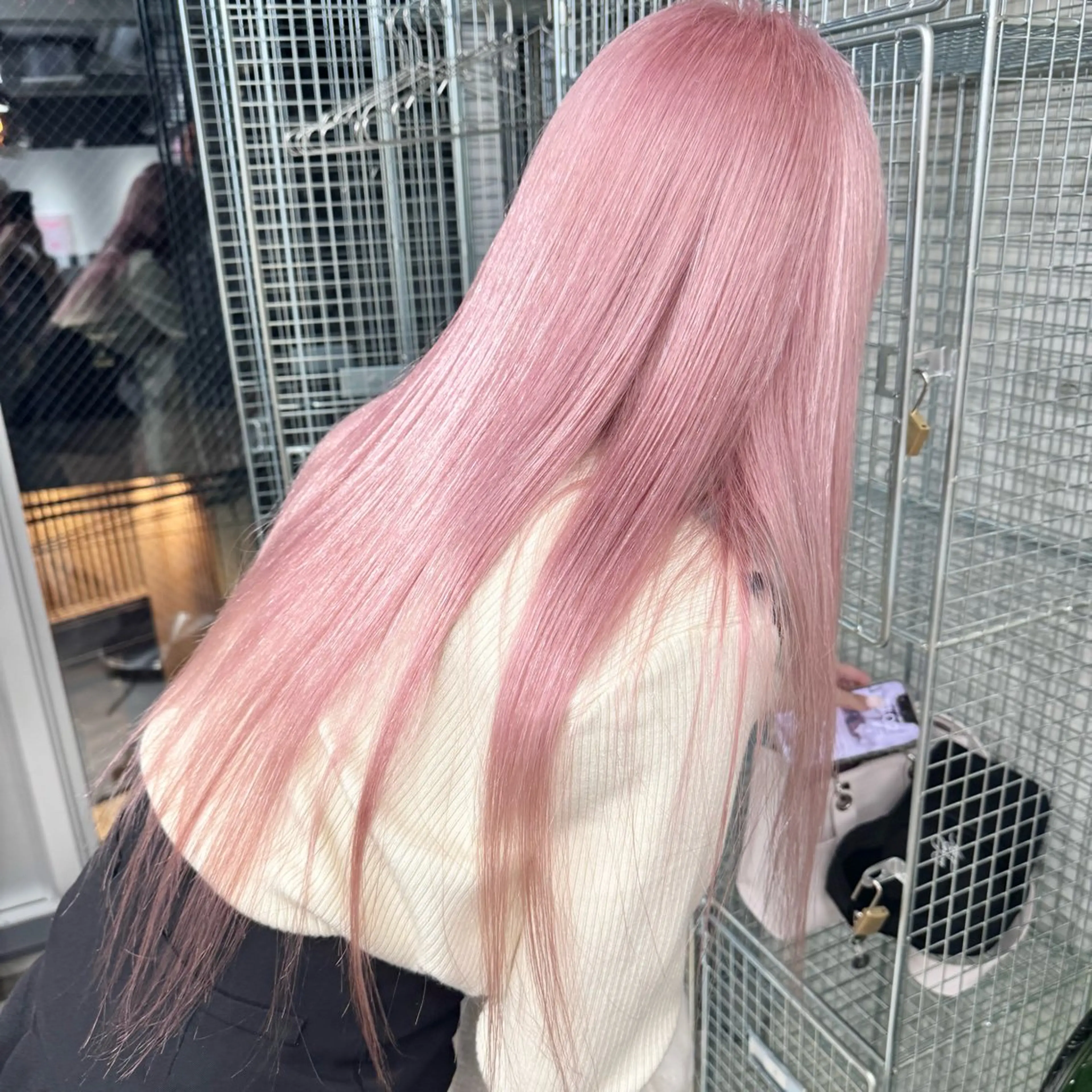 ロング カラー パーマ ヘアアレンジ メンズ キッズ ピンクカラー ホワイトピンク ヘアカラー ハイトーン/ピンク 💗モモ໒꒱のヘアスタイル