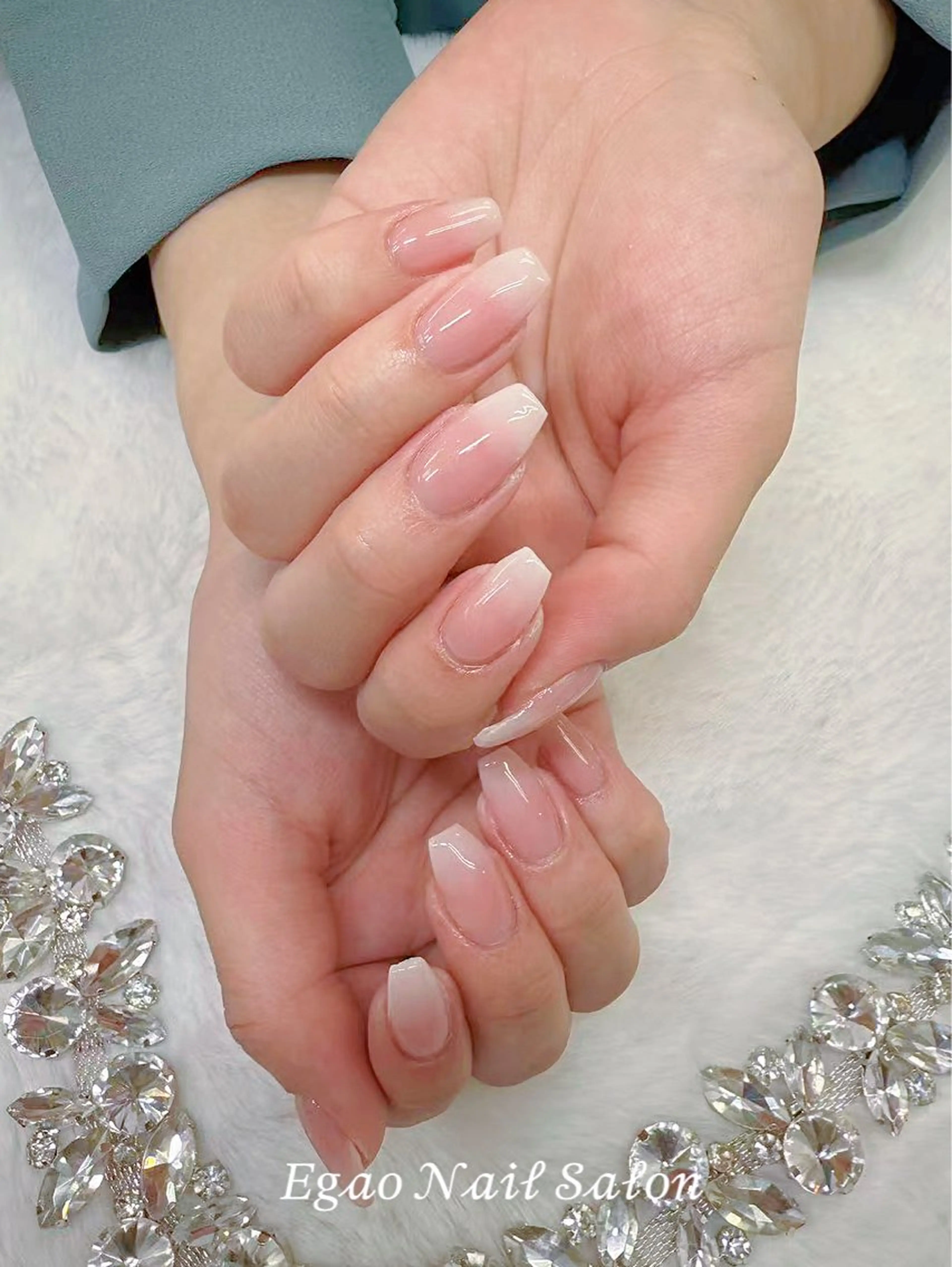 ネイル アートネイル フットネイル フレンチネイル ジェルネイル グラデーション Egao Nail Salonのネイルデザイン