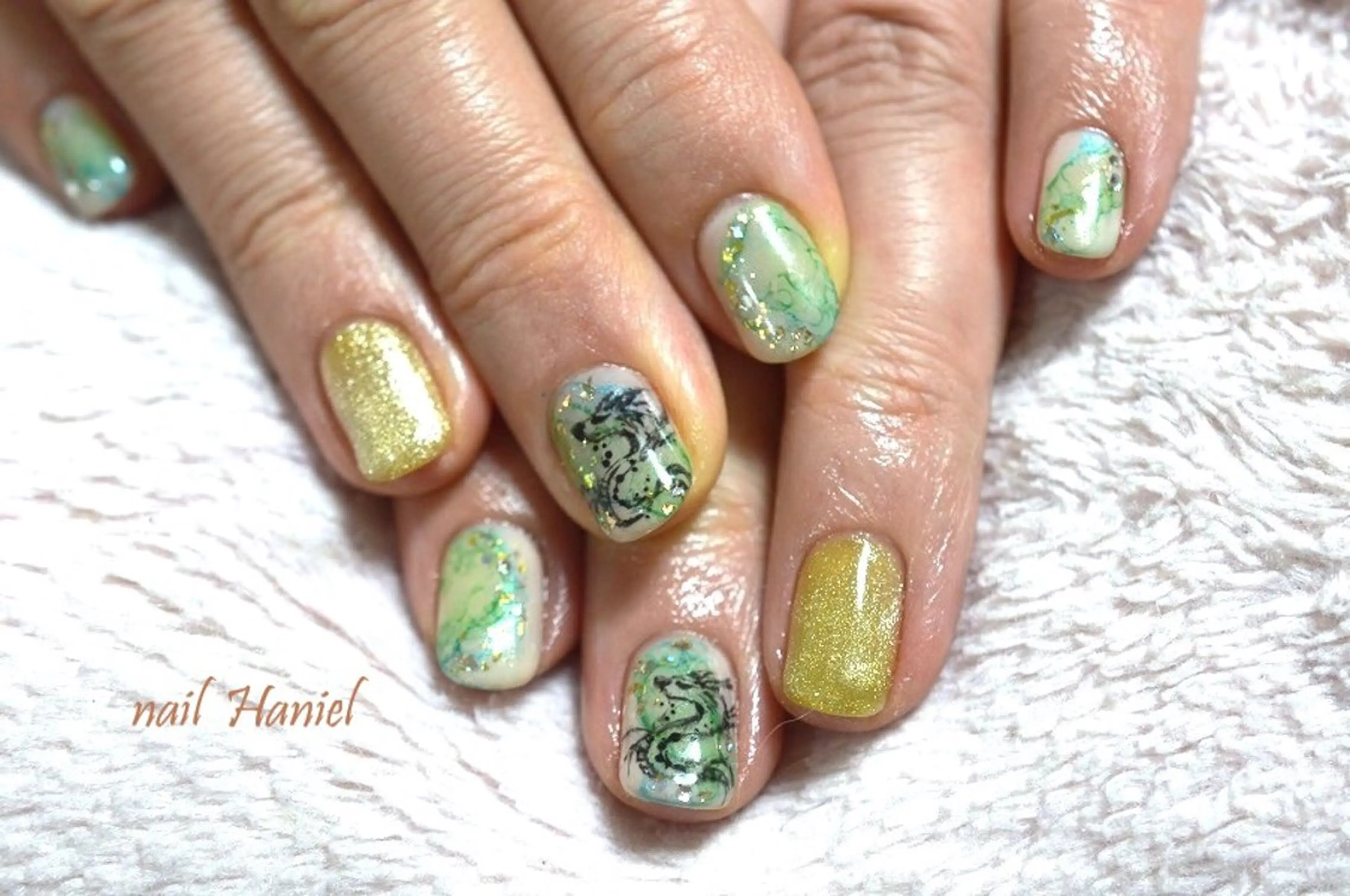 ネイル ジェルネイル オフィスネイル パラジェル 冬ネイル クリスマス ハンドネイル nail Haniel所属・半蔵門サロンハニエル 魅神 ちよのネイルデザイン