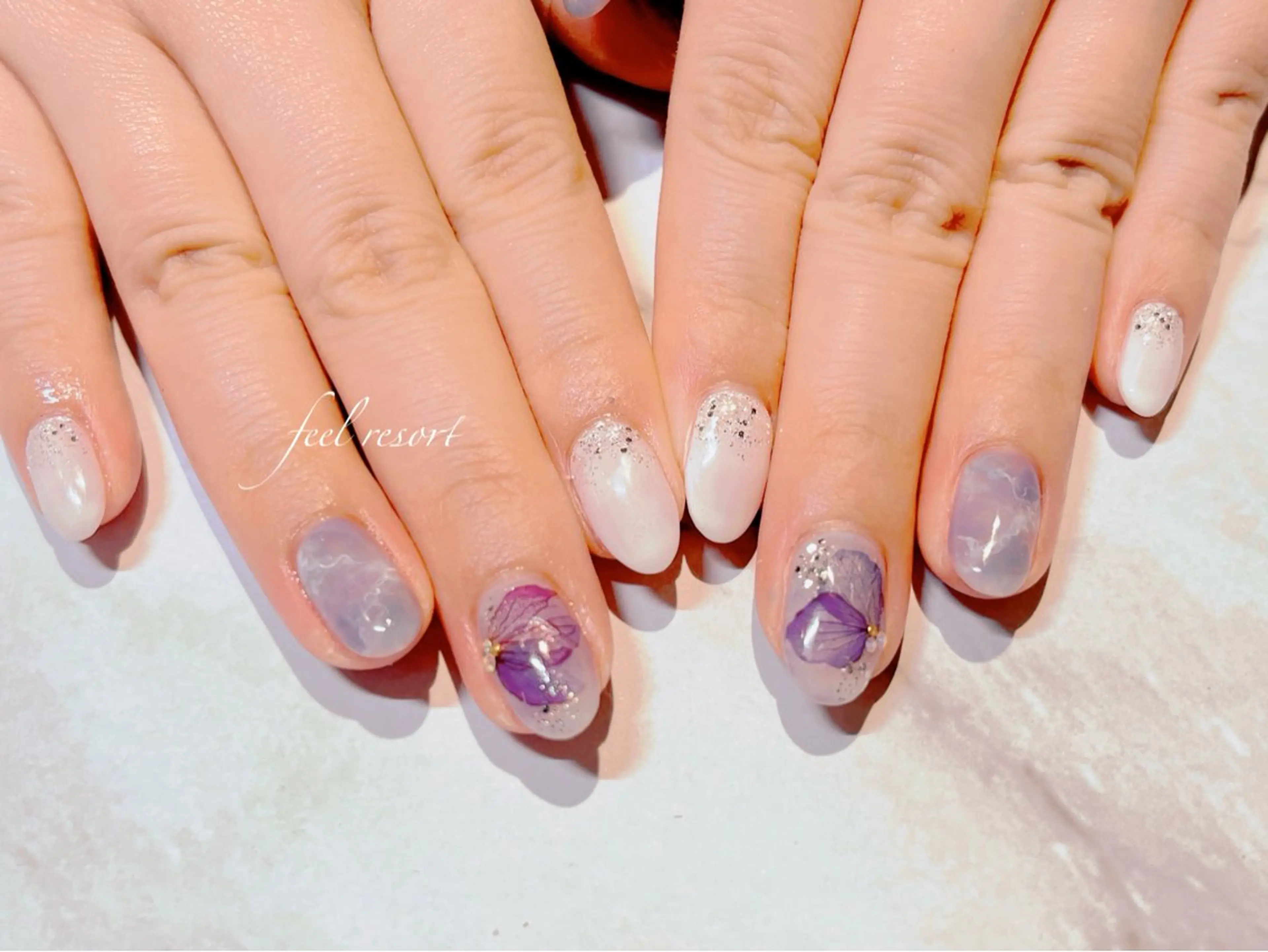 ネイル 長さ出し フットネイル フレンチネイル ジェルネイル ガラスフレンチ ハンドネイル Lien(リアン) 銀座駅6分のネイルデザイン