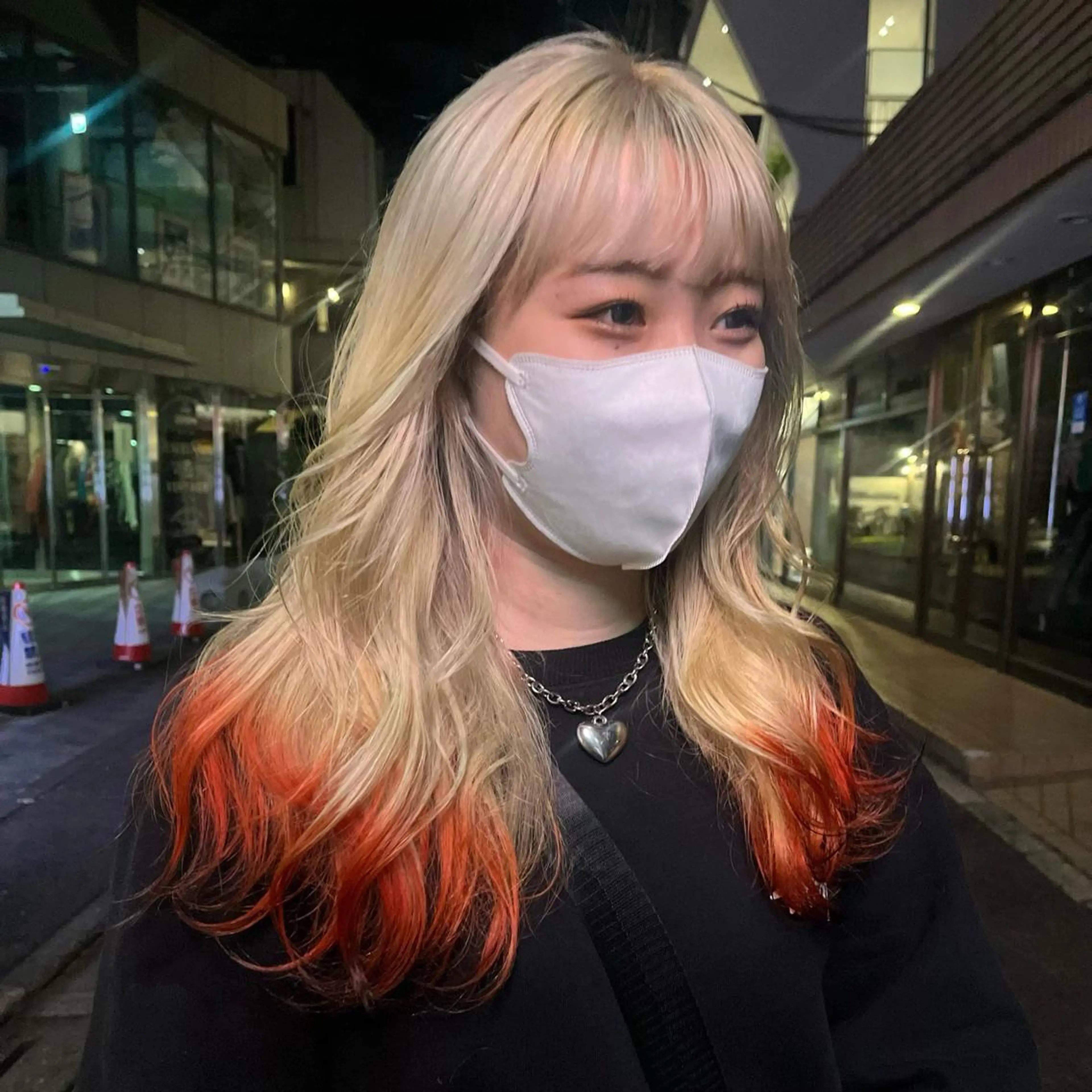 ロング カラー ヘアアレンジ ベージュカラー ブラウンカラー デザインカラー オレンジ ホワイトベージュ ボブハイトーン🦖 デザインMAMIのヘアスタイル