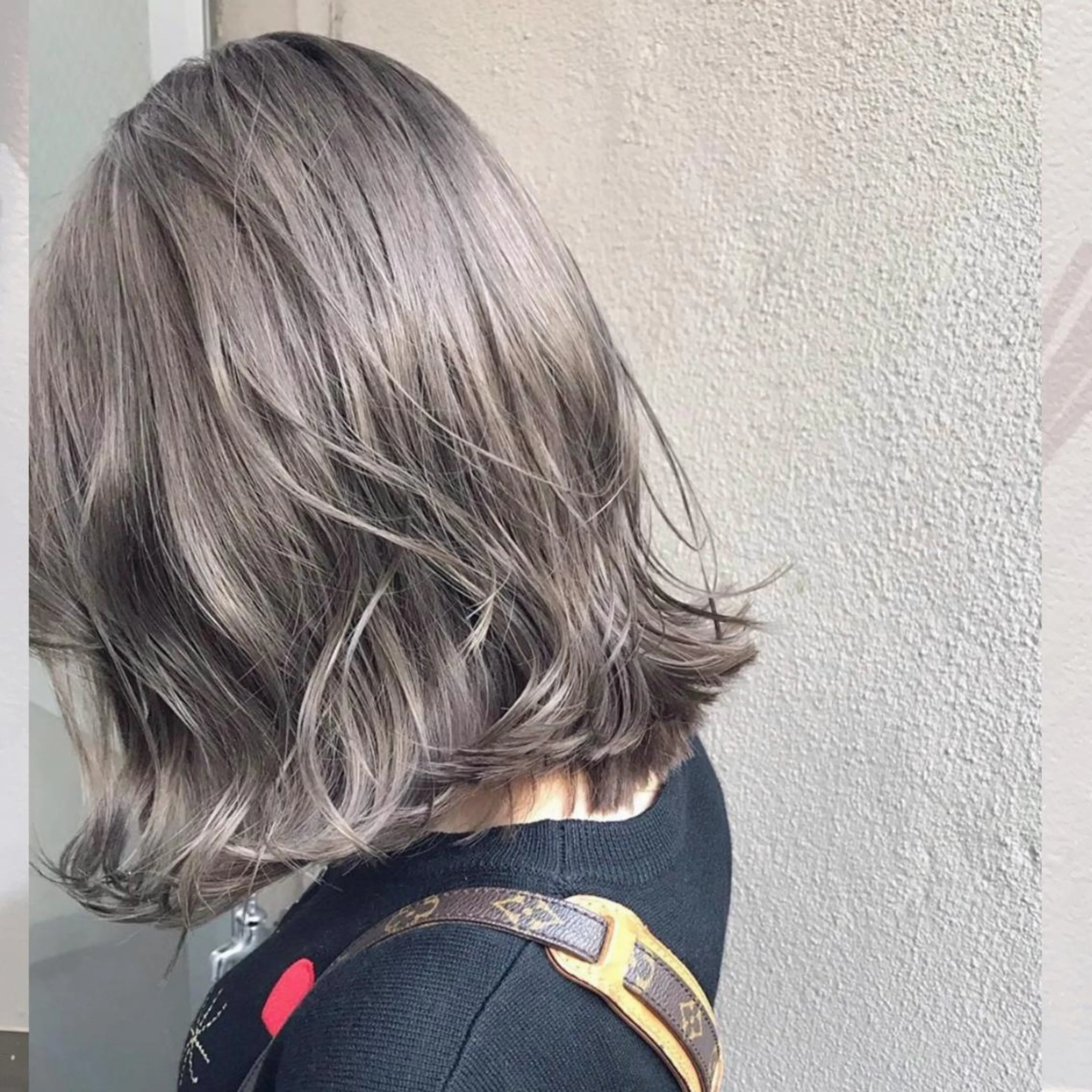 ミディアム カラー ヘアカラー トリートメント TRUCK トラックのヘアスタイル