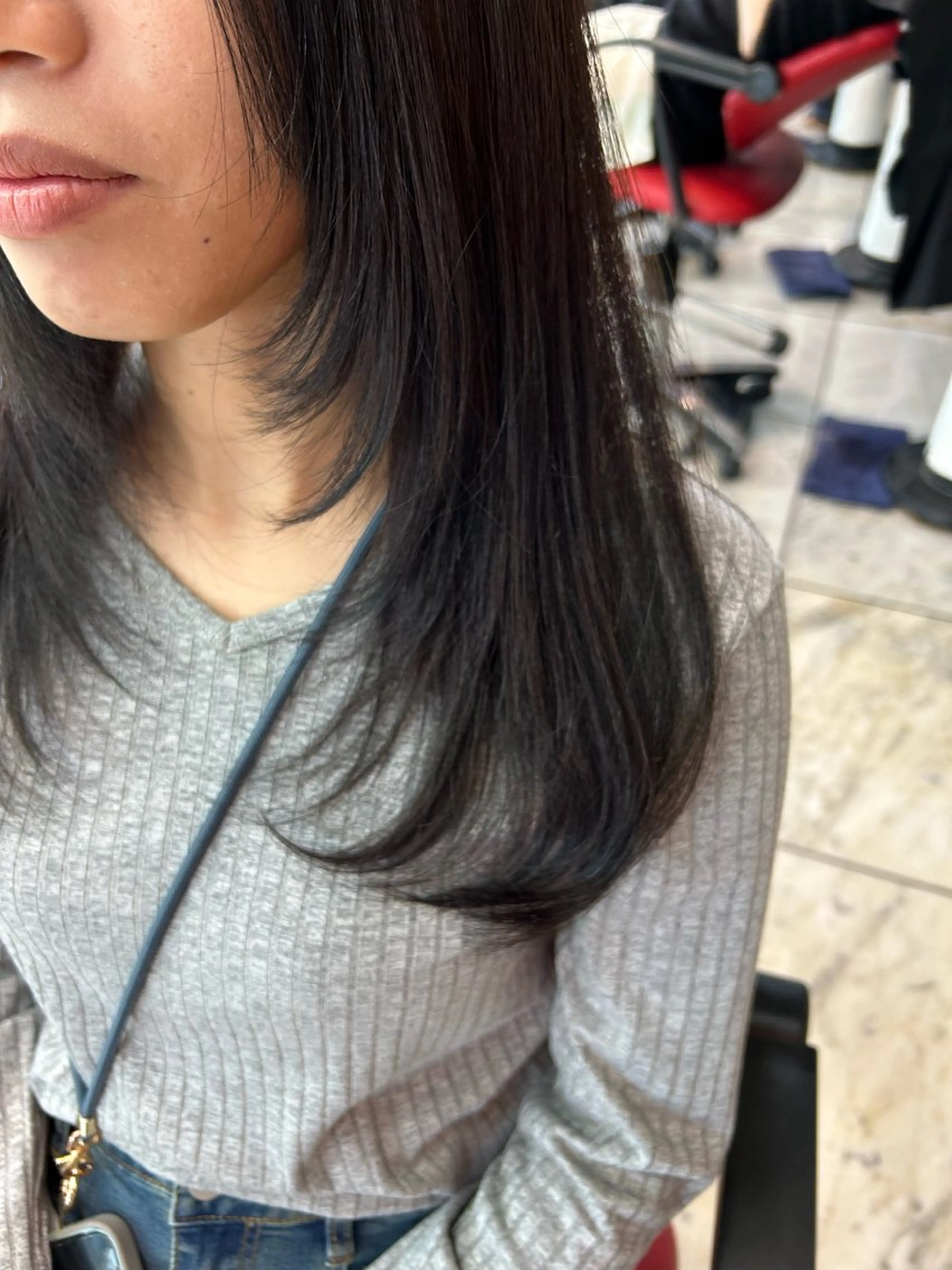 ロング レイヤーカット OSHARE DOROBO bis所属・槇野 彪海のヘアスタイル